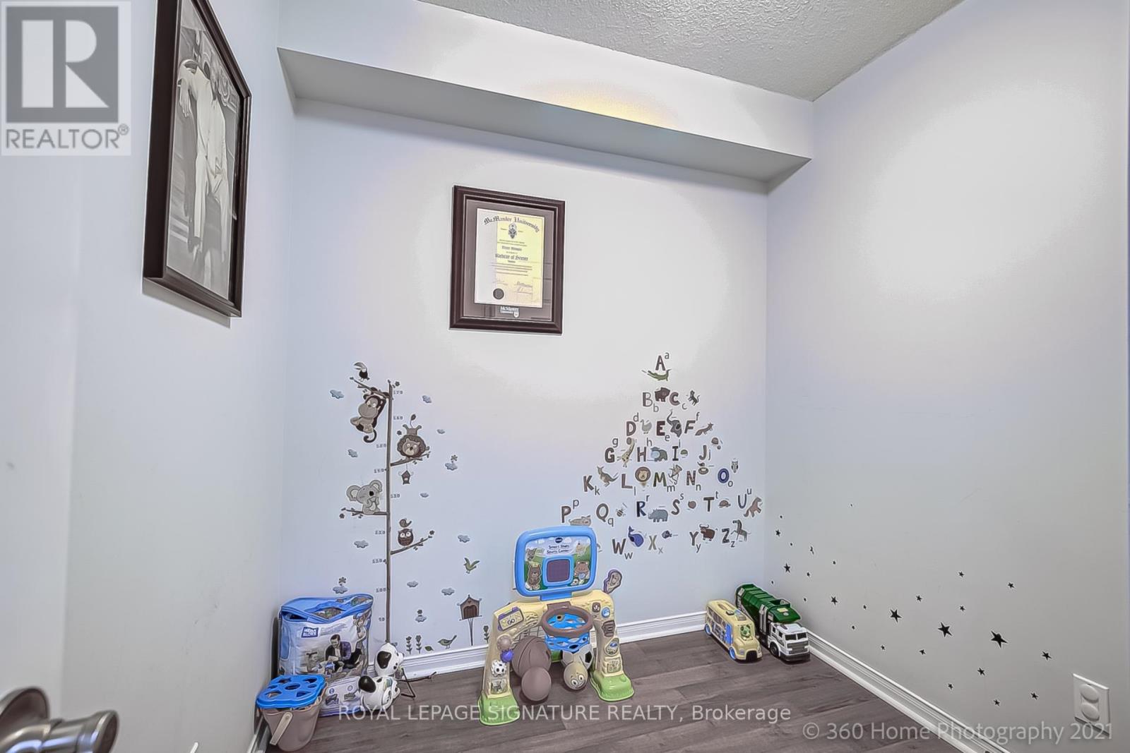 804 - 7 Michael Power Place, Toronto, Ontario  M9A 0A4 - Photo 3 - W13491156