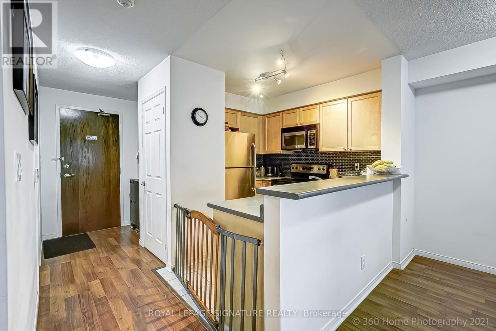 804 - 7 Michael Power Place, Toronto, Ontario  M9A 0A4 - Photo 15 - W13491156