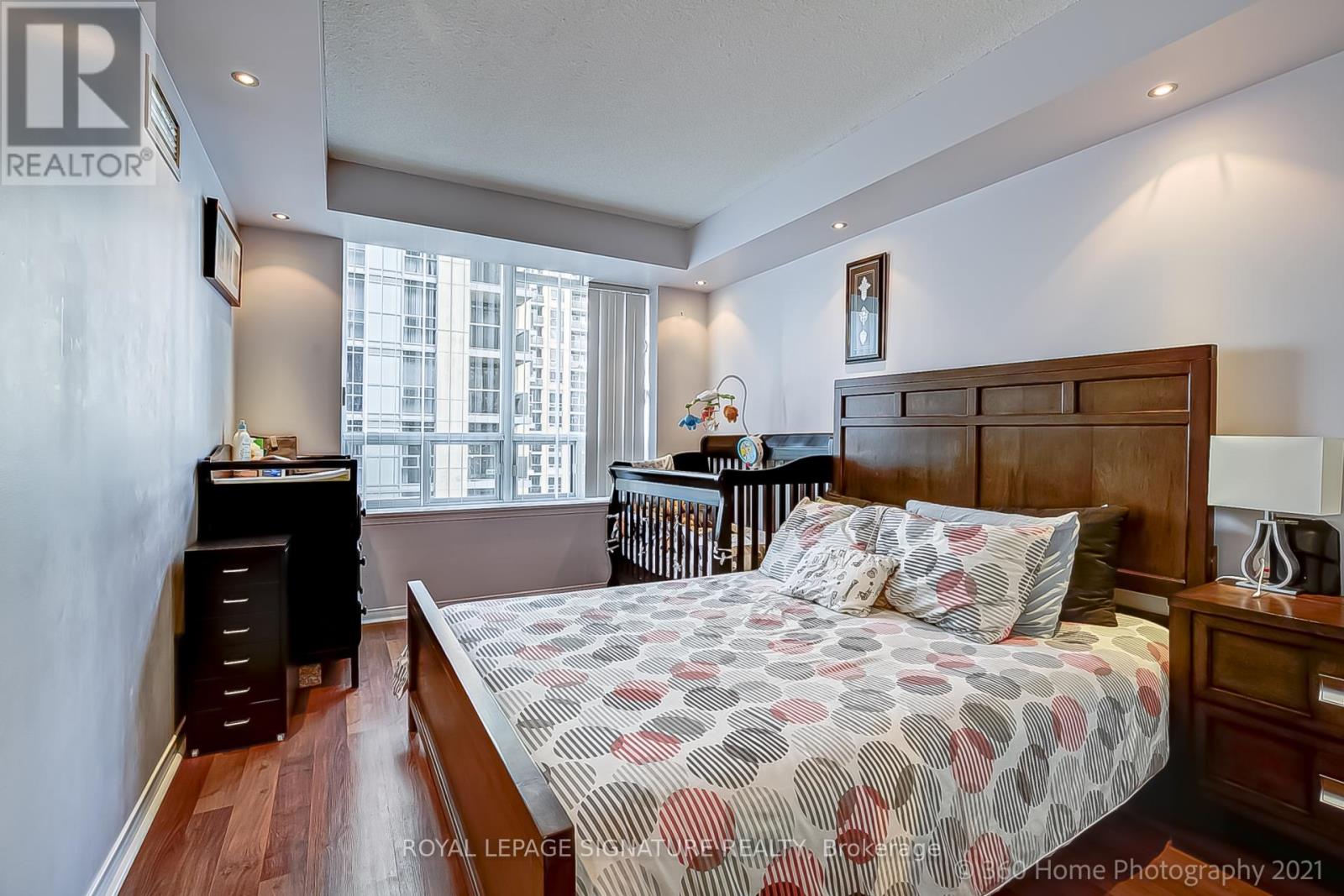 804 - 7 Michael Power Place, Toronto, Ontario  M9A 0A4 - Photo 8 - W13491156