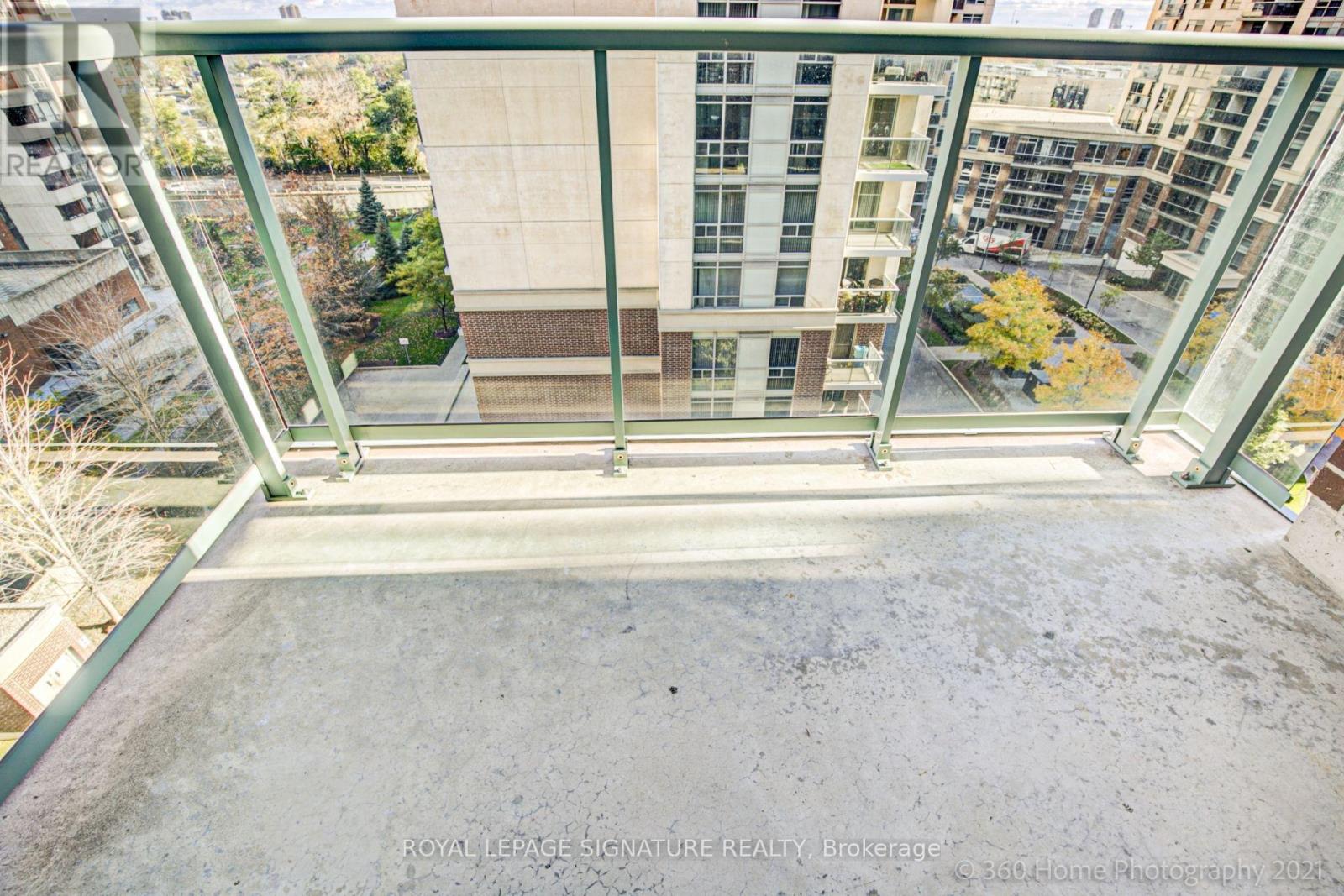804 - 7 Michael Power Place, Toronto, Ontario  M9A 0A4 - Photo 5 - W13491156