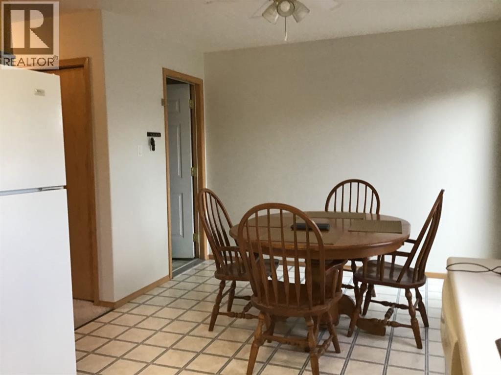 Unit 2, 4920 53 Avenue, Whitecourt, Alberta  T7S 1V7 - Photo 3 - A2269756