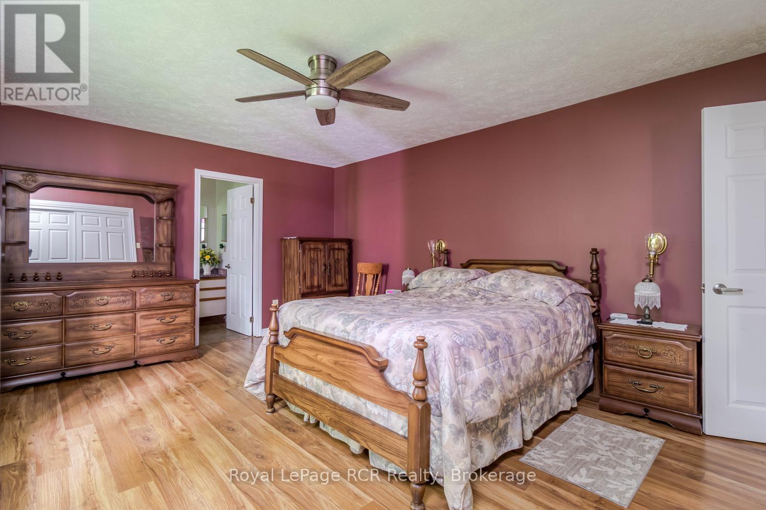 11 Graham Crescent, South Bruce Peninsula, Ontario  N0H 2G0 - Photo 15 - X13467318