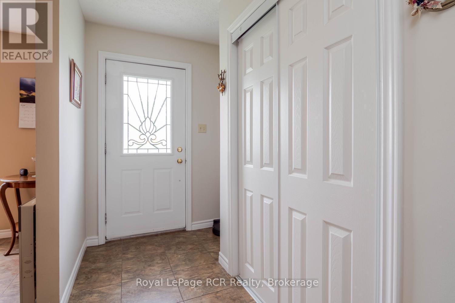 11 Graham Crescent, South Bruce Peninsula, Ontario  N0H 2G0 - Photo 13 - X13467318