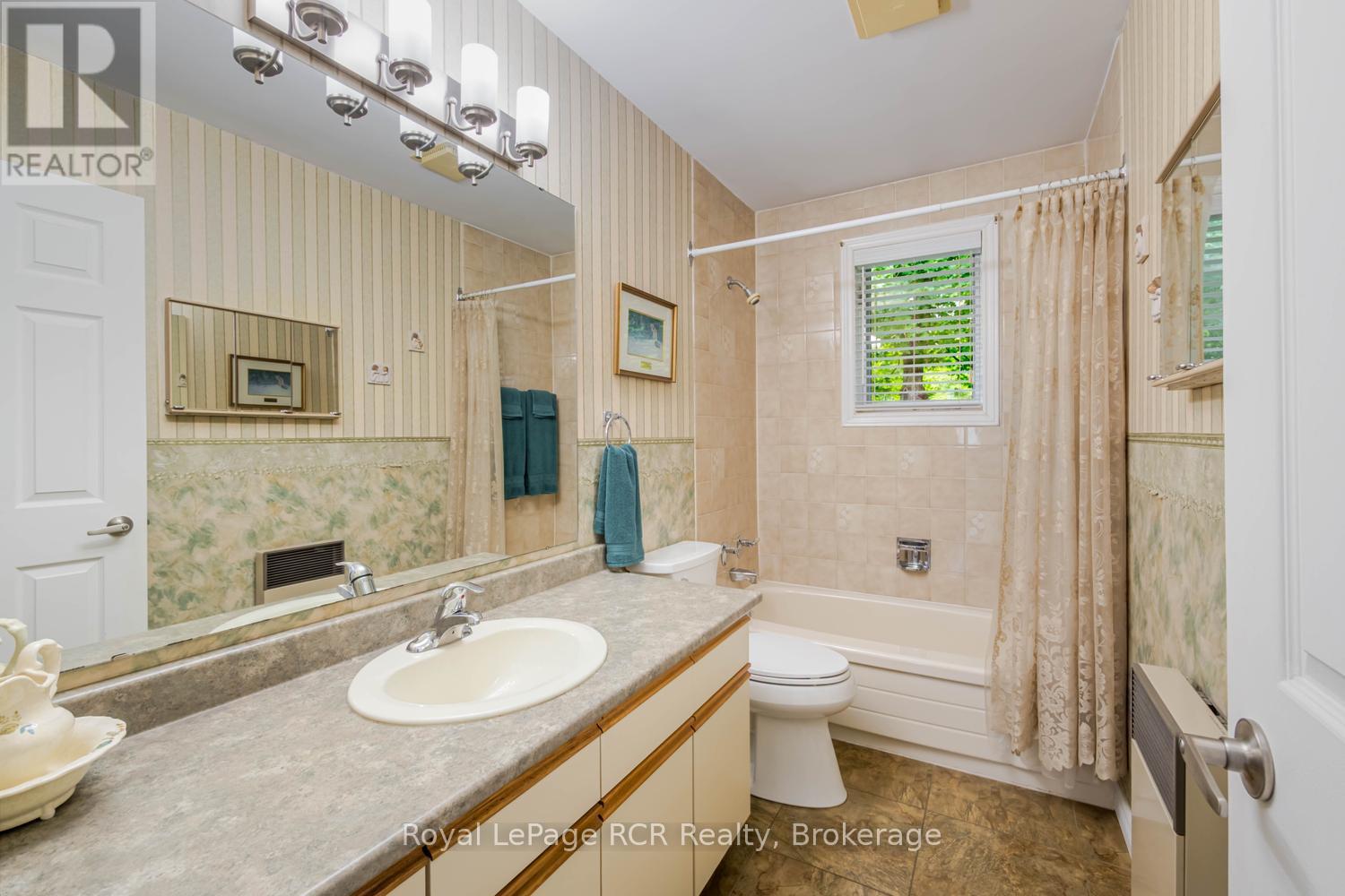 11 Graham Crescent, South Bruce Peninsula, Ontario  N0H 2G0 - Photo 18 - X13467318