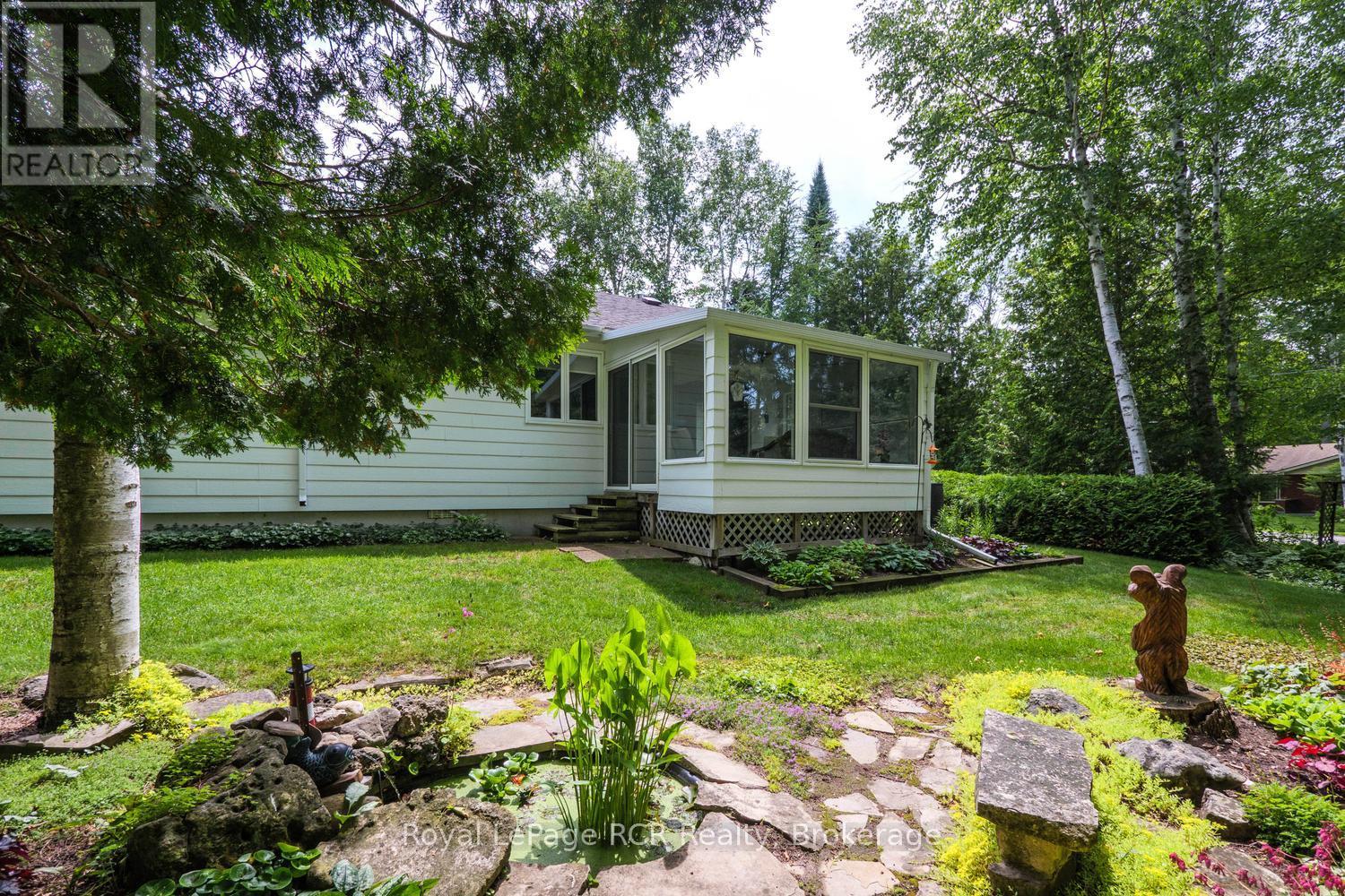 11 Graham Crescent, South Bruce Peninsula, Ontario  N0H 2G0 - Photo 32 - X13467318