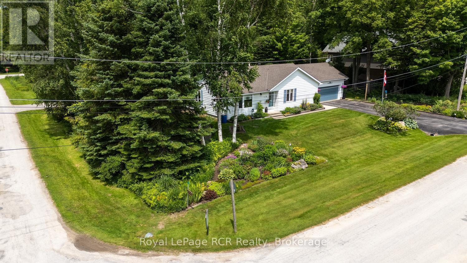 11 Graham Crescent, South Bruce Peninsula, Ontario  N0H 2G0 - Photo 36 - X13467318