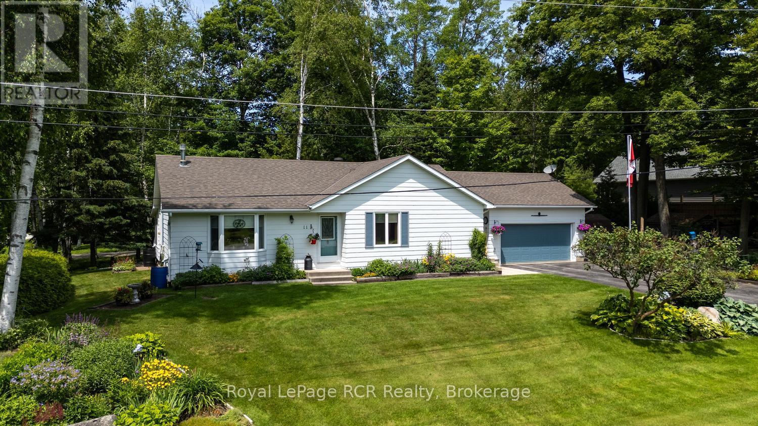 11 Graham Crescent, South Bruce Peninsula, Ontario  N0H 2G0 - Photo 45 - X13467318