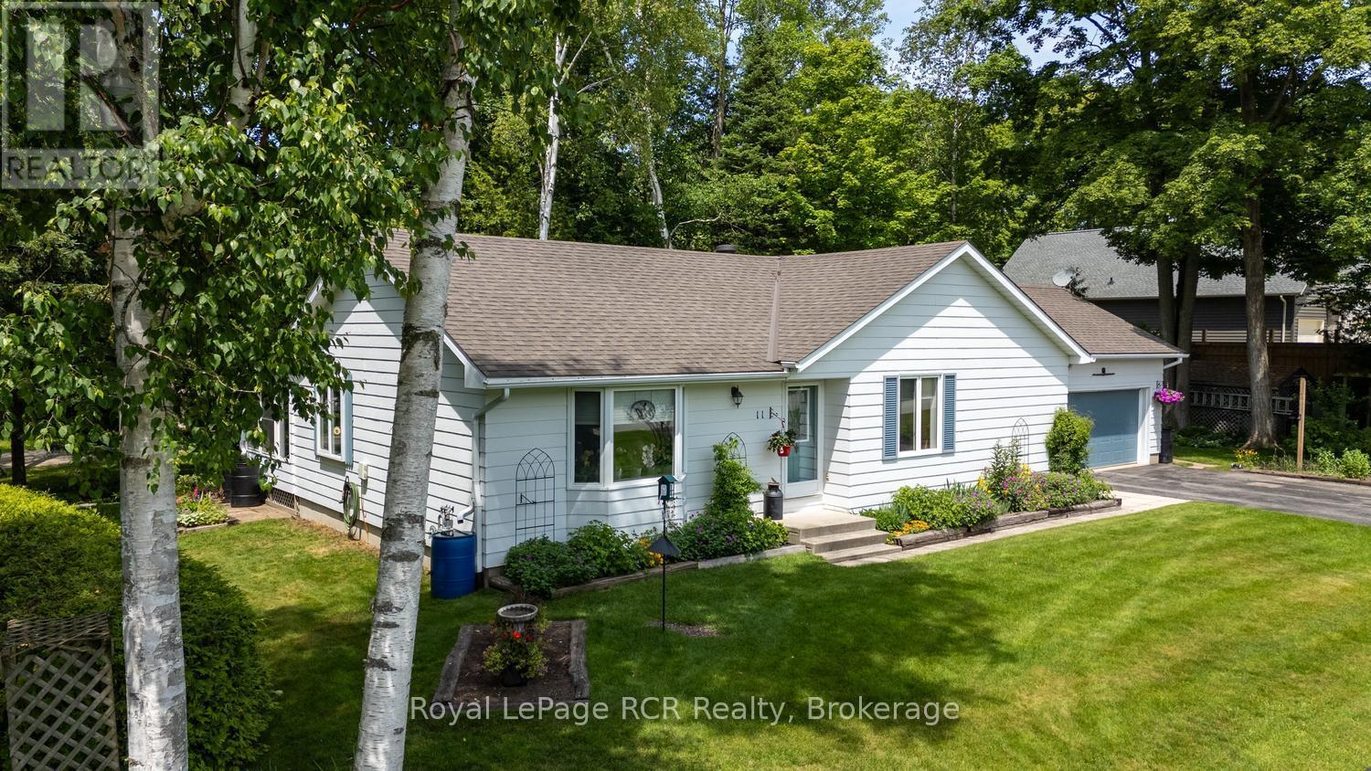 11 Graham Crescent, South Bruce Peninsula, Ontario  N0H 2G0 - Photo 46 - X13467318