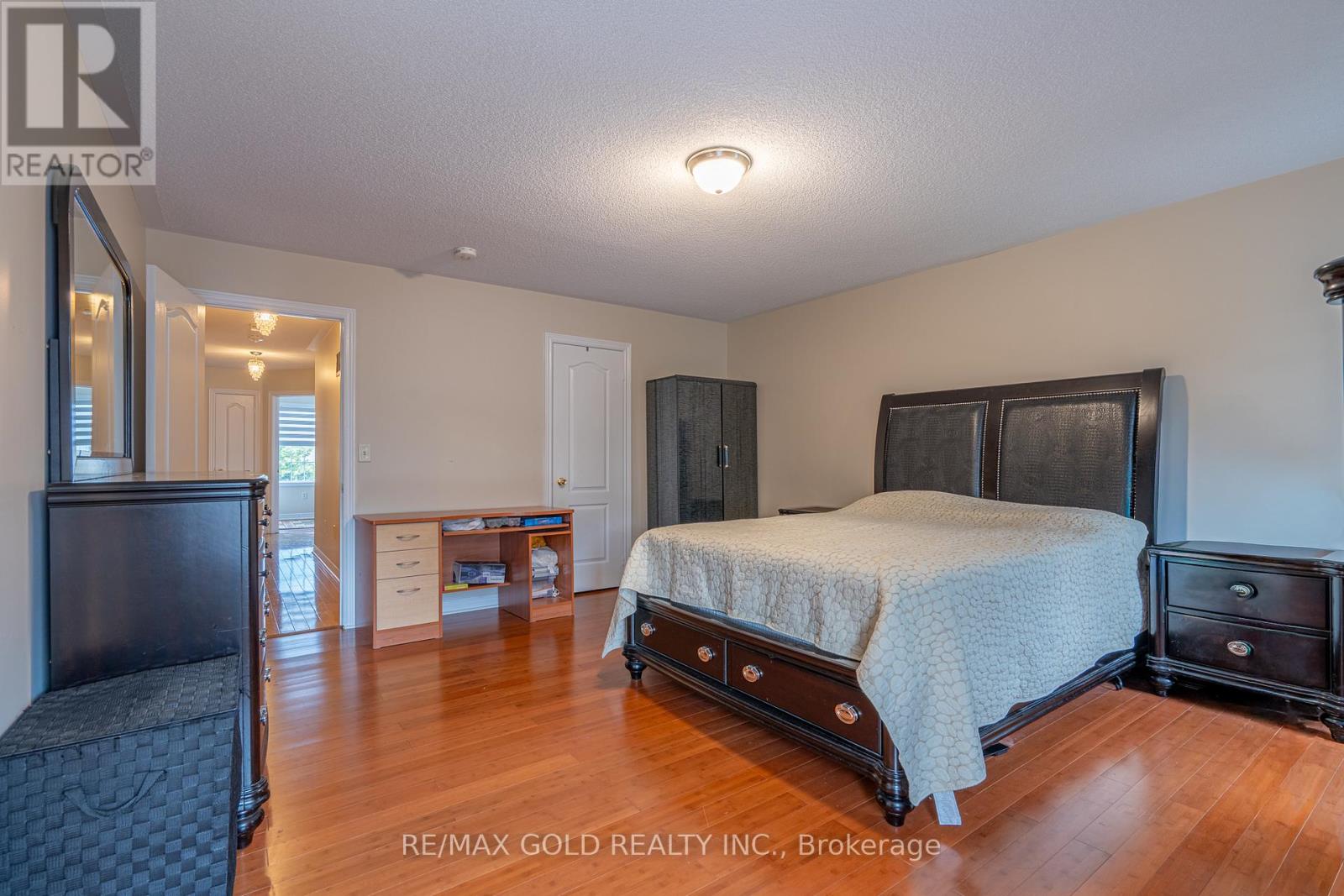 409 Fernforest Drive, Brampton, Ontario  L6R 3B6 - Photo 19 - W13484320