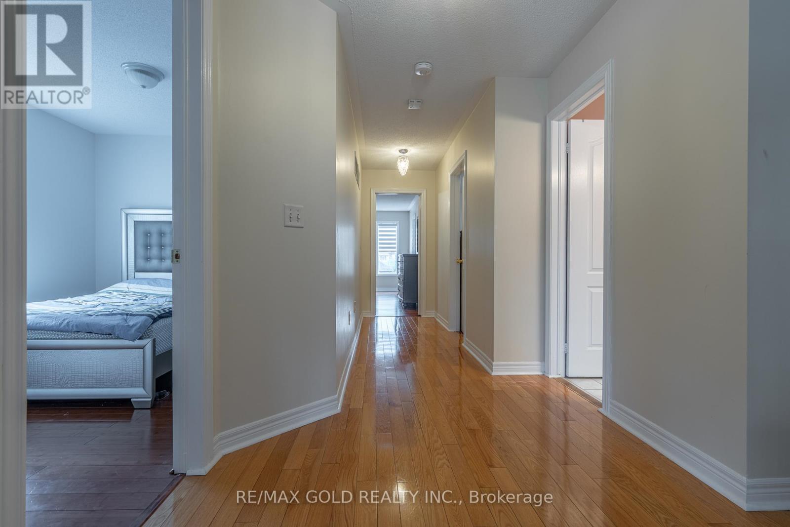 409 Fernforest Drive, Brampton, Ontario  L6R 3B6 - Photo 17 - W13484320