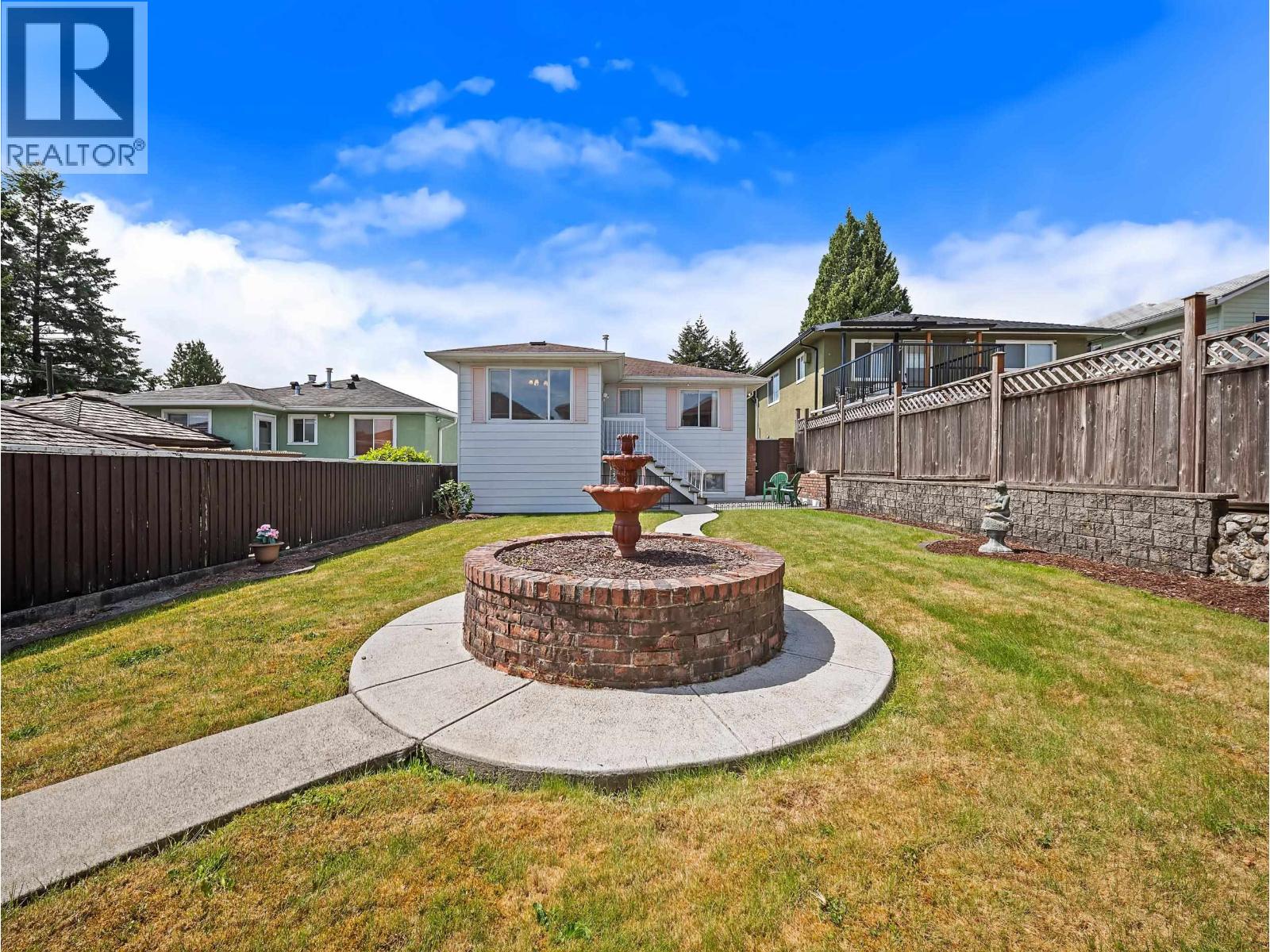 7766 Davies Street, Burnaby, British Columbia  V3N 3H4 - Photo 6 - R3128012