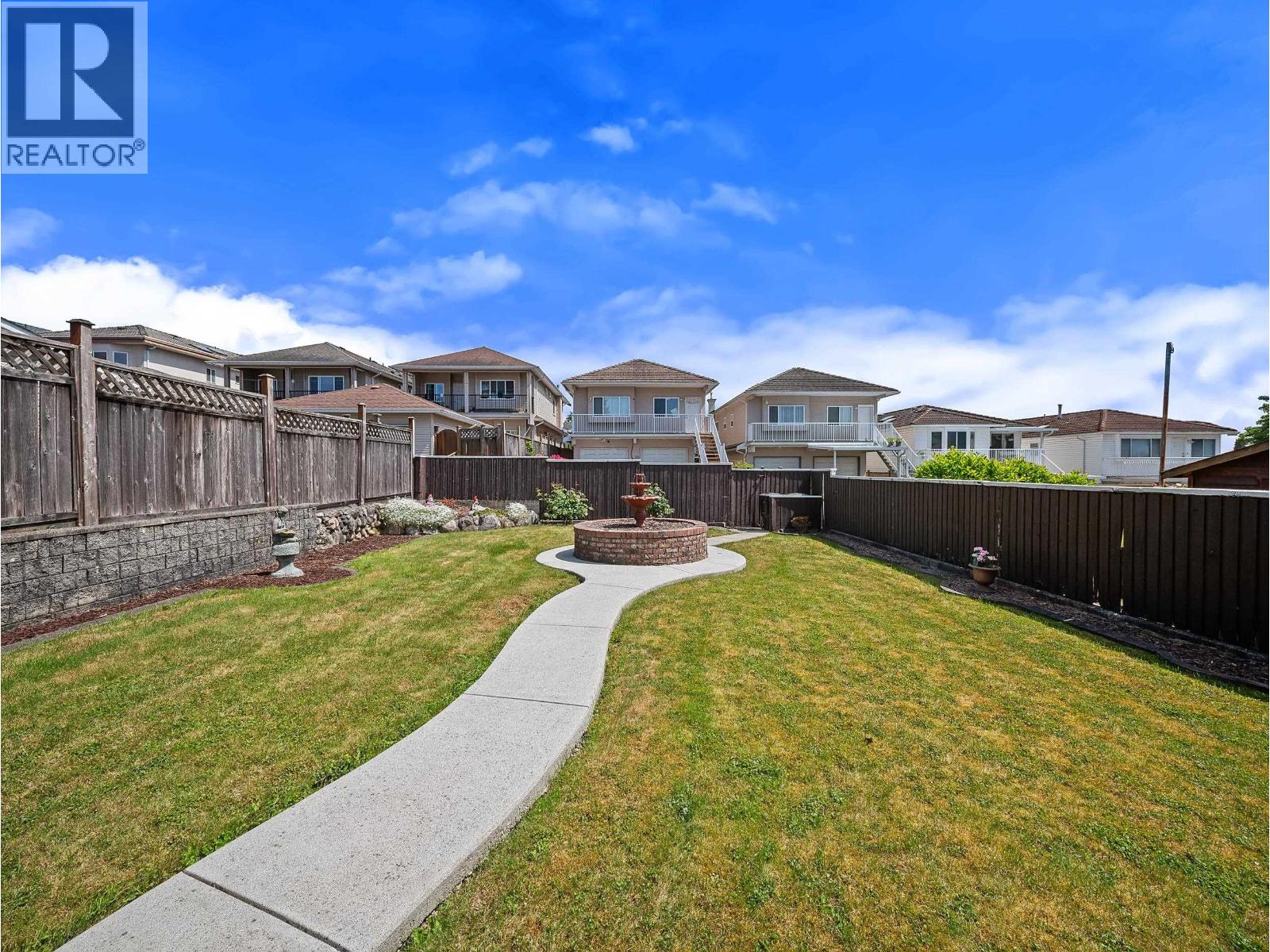 7766 Davies Street, Burnaby, British Columbia  V3N 3H4 - Photo 11 - R3128012
