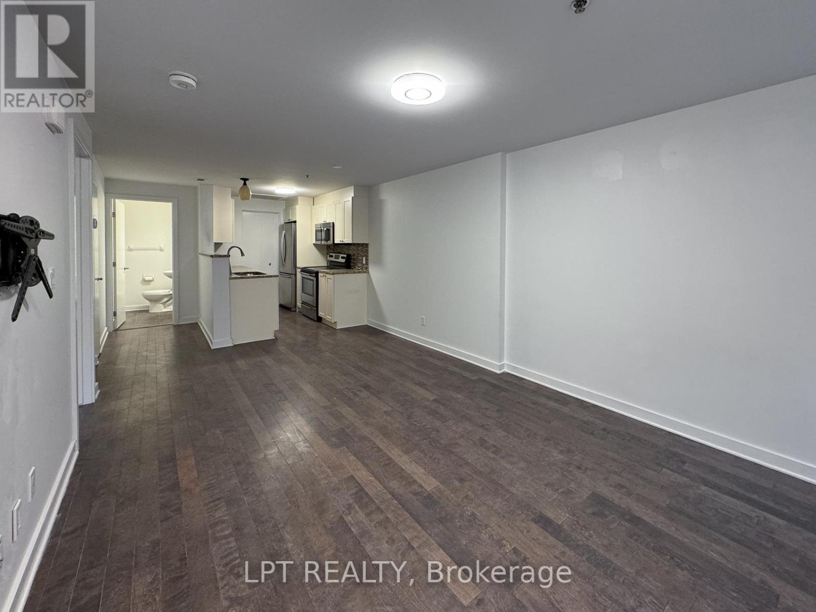 101 - 144 Daly Avenue, Ottawa, Ontario  K1N 0B2 - Photo 2 - X13508798