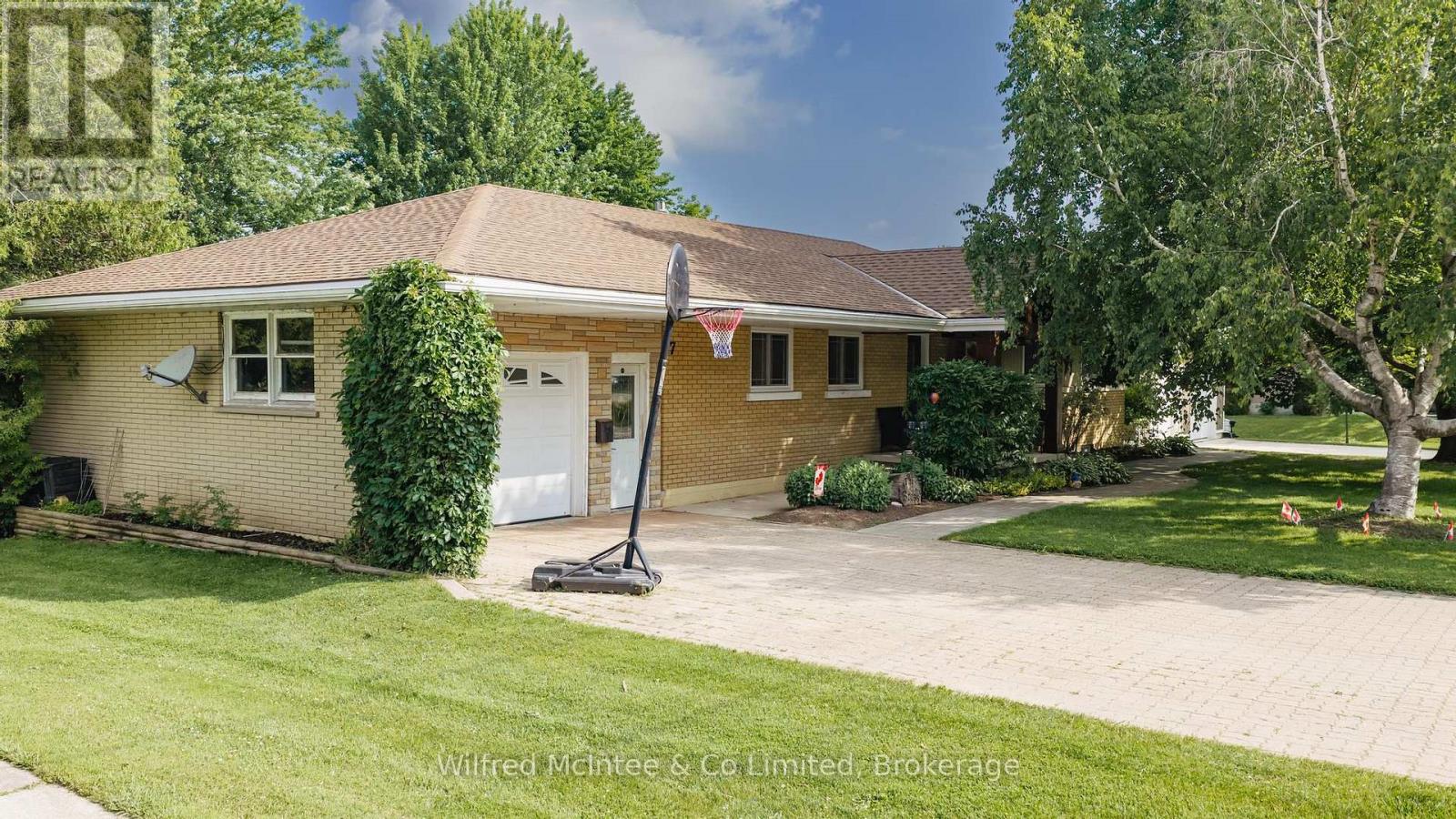 7 Ignatz Street, South Bruce, Ontario  N0G 2J0 - Photo 2 - X13508848