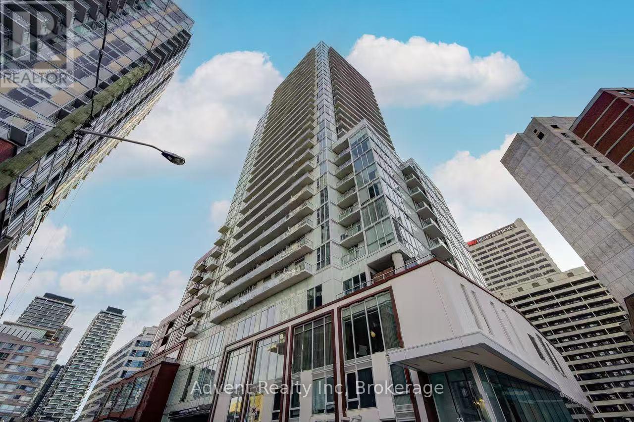 1106 - 33 HELENDALE AVENUE, Toronto, Ontario