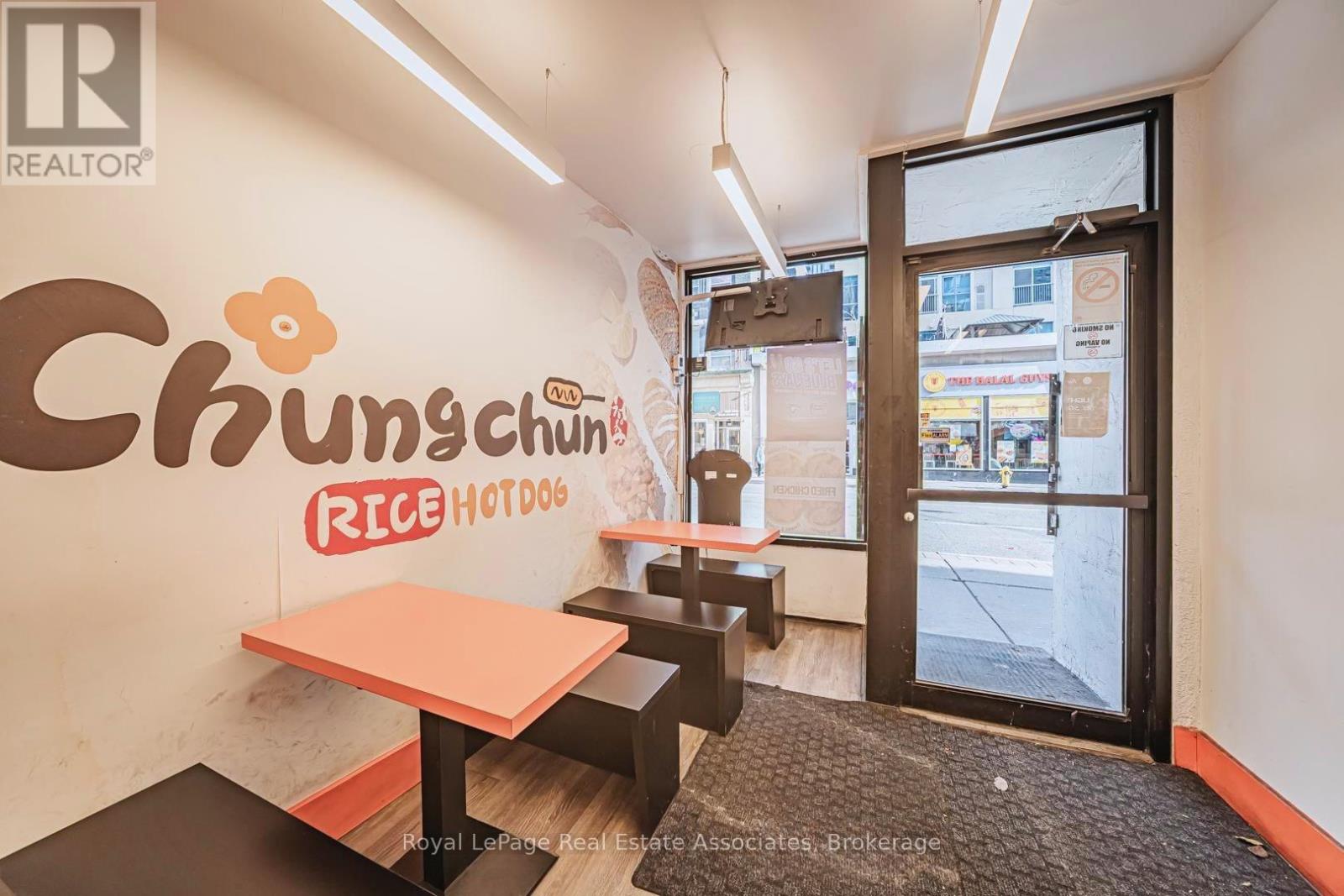 582 Yonge Street, Toronto, Ontario  M4Y 1Z3 - Photo 2 - C13508840