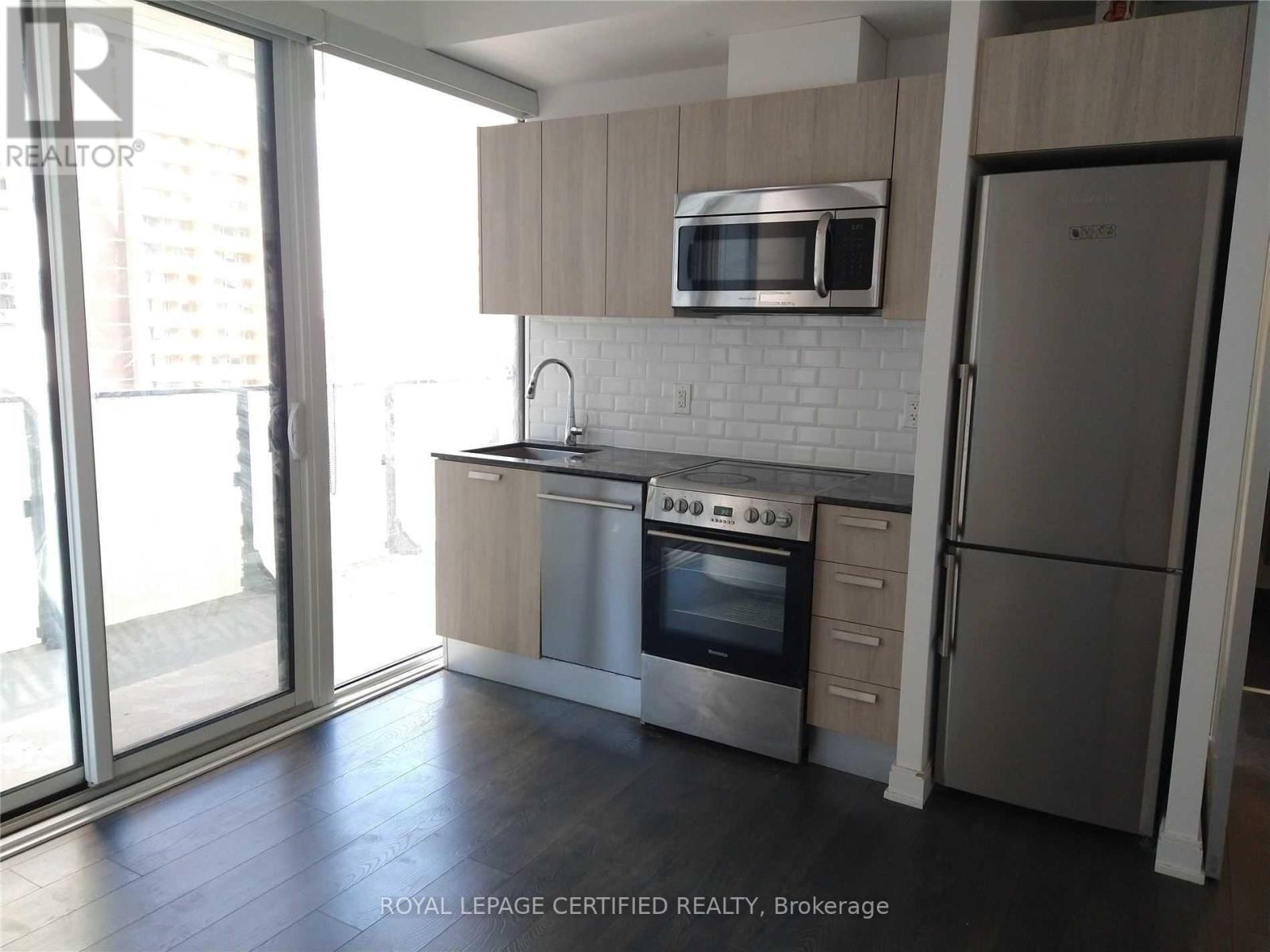 901 - 42 CHARLES STREET E, Toronto, Ontario