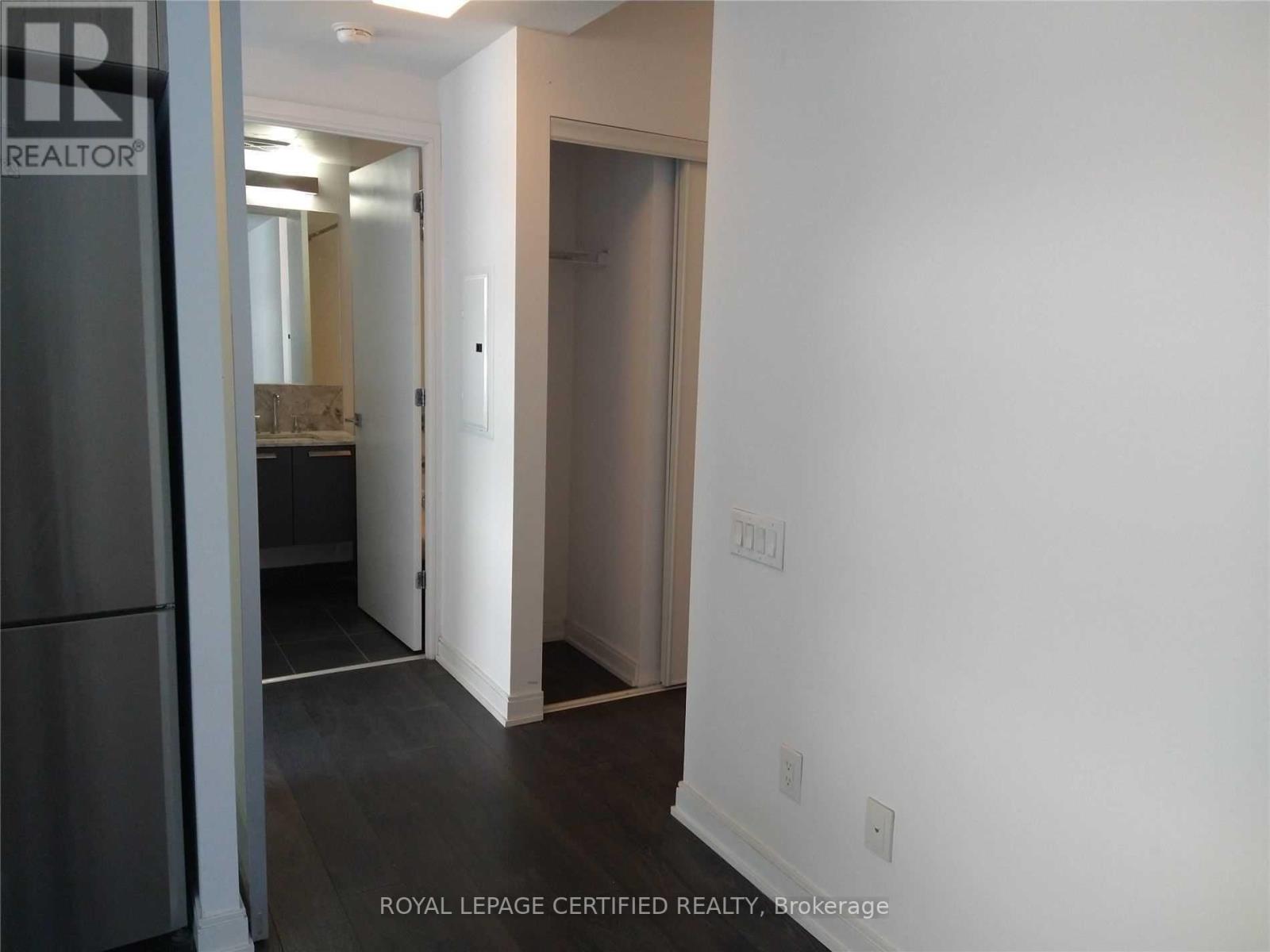 901 - 42 Charles Street E, Toronto, Ontario  M4Y 0B7 - Photo 5 - C13508864