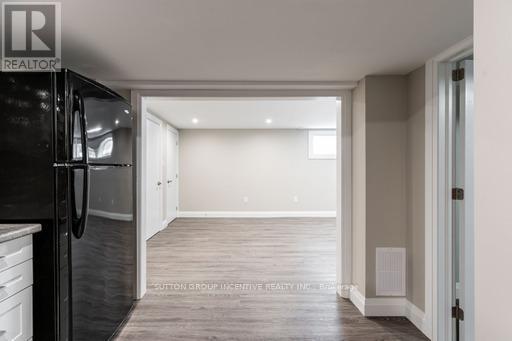 240 Wellington Street E, Barrie, Ontario  L4M 2E3 - Photo 9 - S13508732