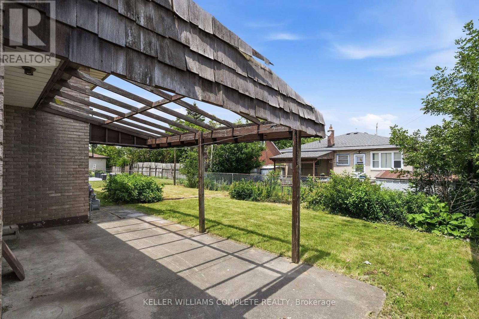 34 Windrush Crescent, Hamilton, Ontario  L8V 2K8 - Photo 4 - X13508754