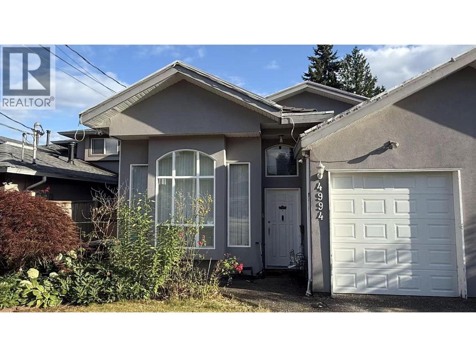 Main House 4994 Victory Street, Burnaby, British Columbia  V5J 1S6 - Photo 2 - R3141704