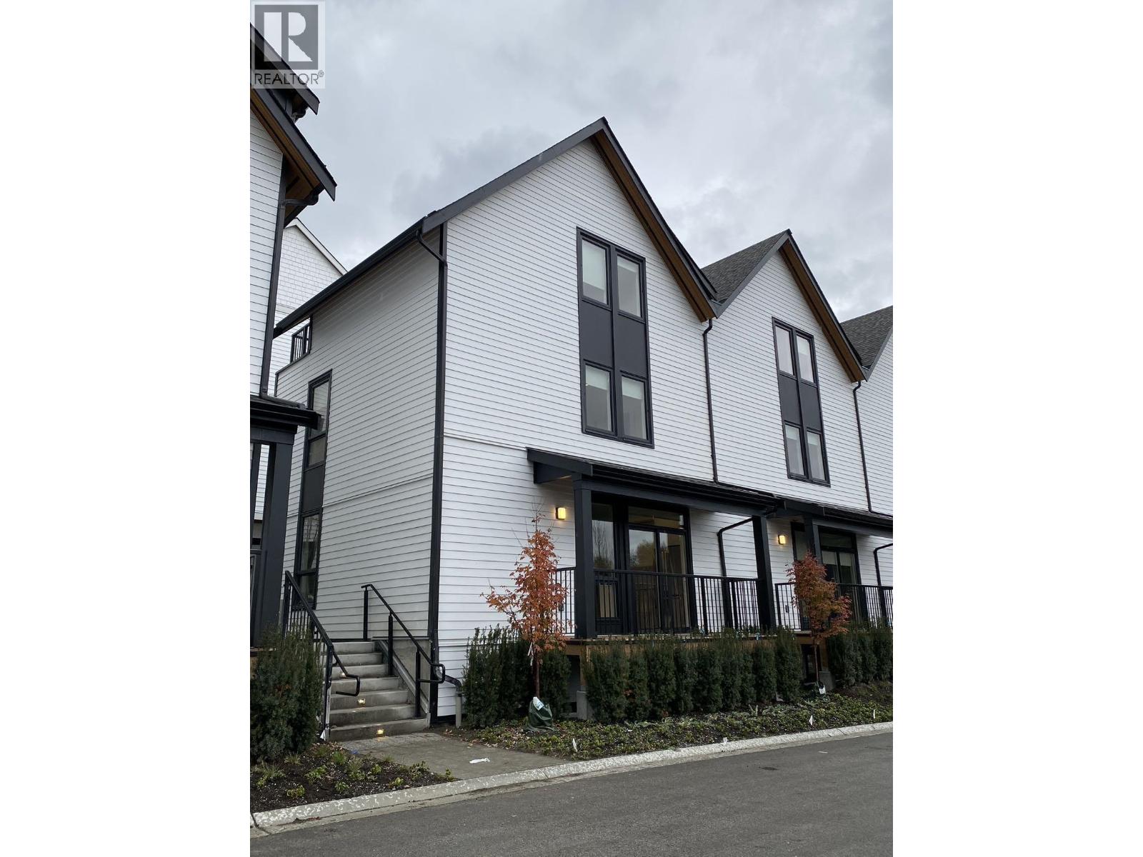1306 LAVAL SQUARE, Coquitlam, British Columbia