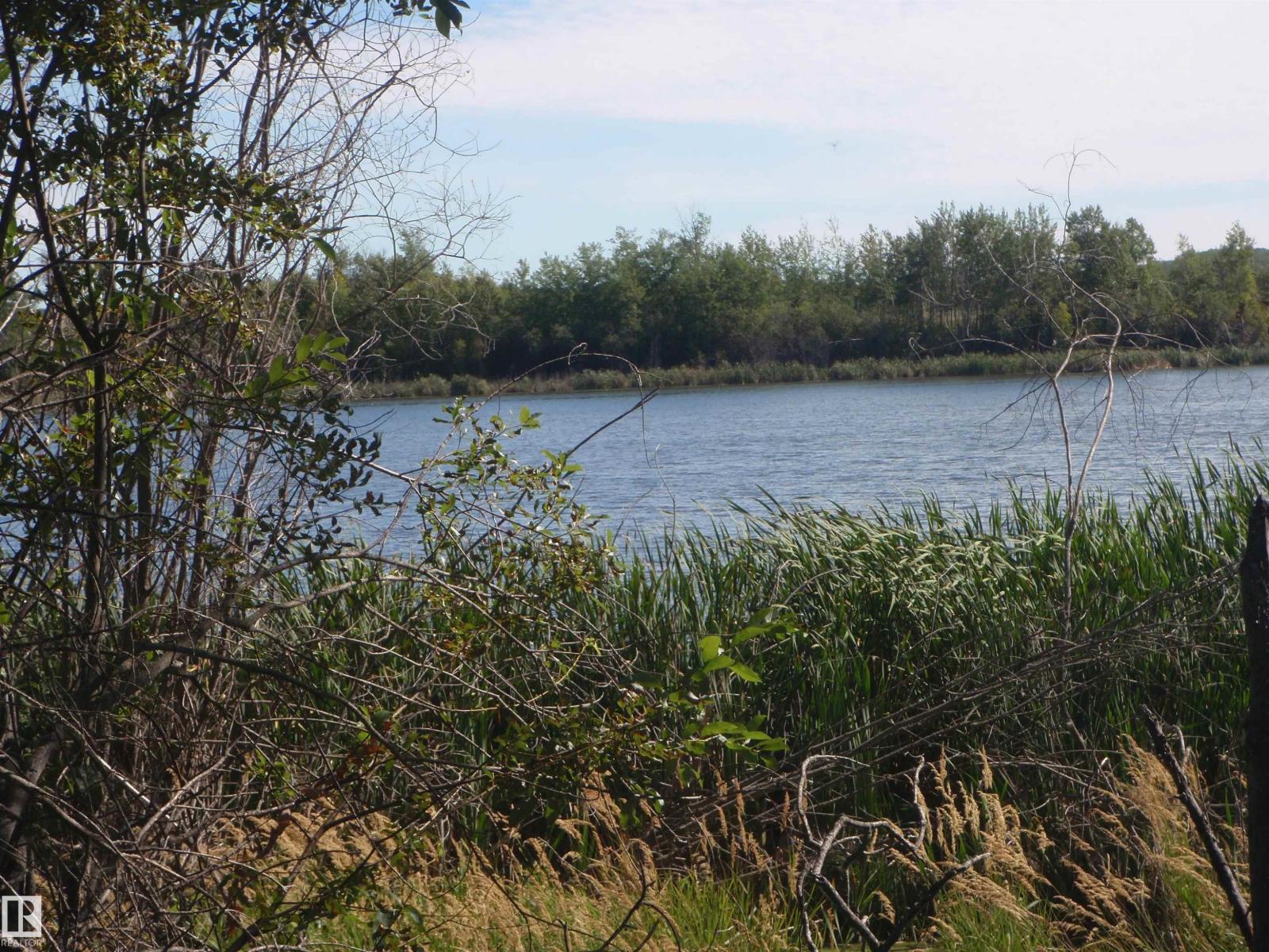 rr62 w5th: R6: T59 S22 SE, Rural Barrhead County, Alberta