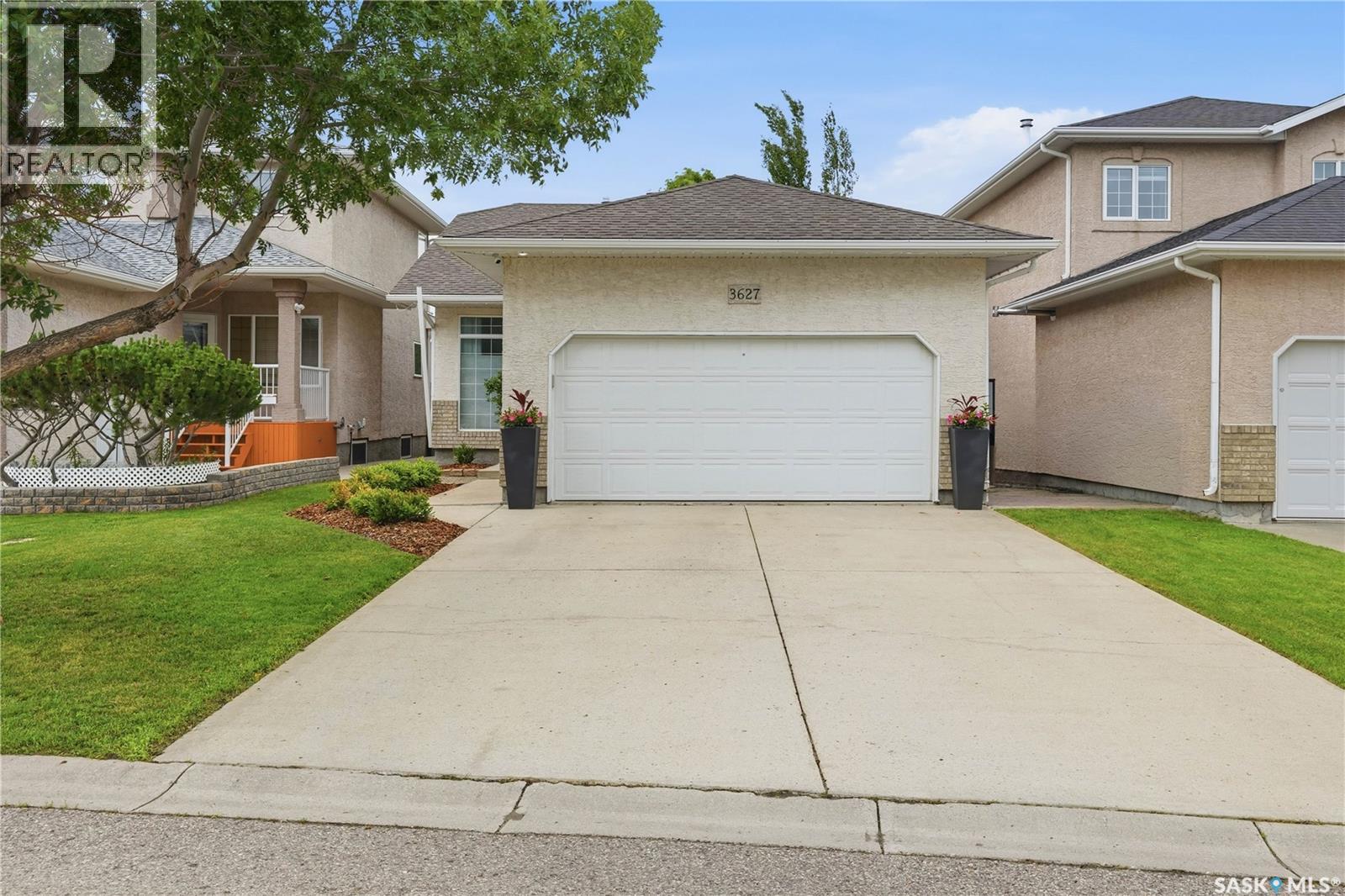 3627 Nottingham Crescent, Regina, Saskatchewan  S4V 2Z9 - Photo 2 - SK041148