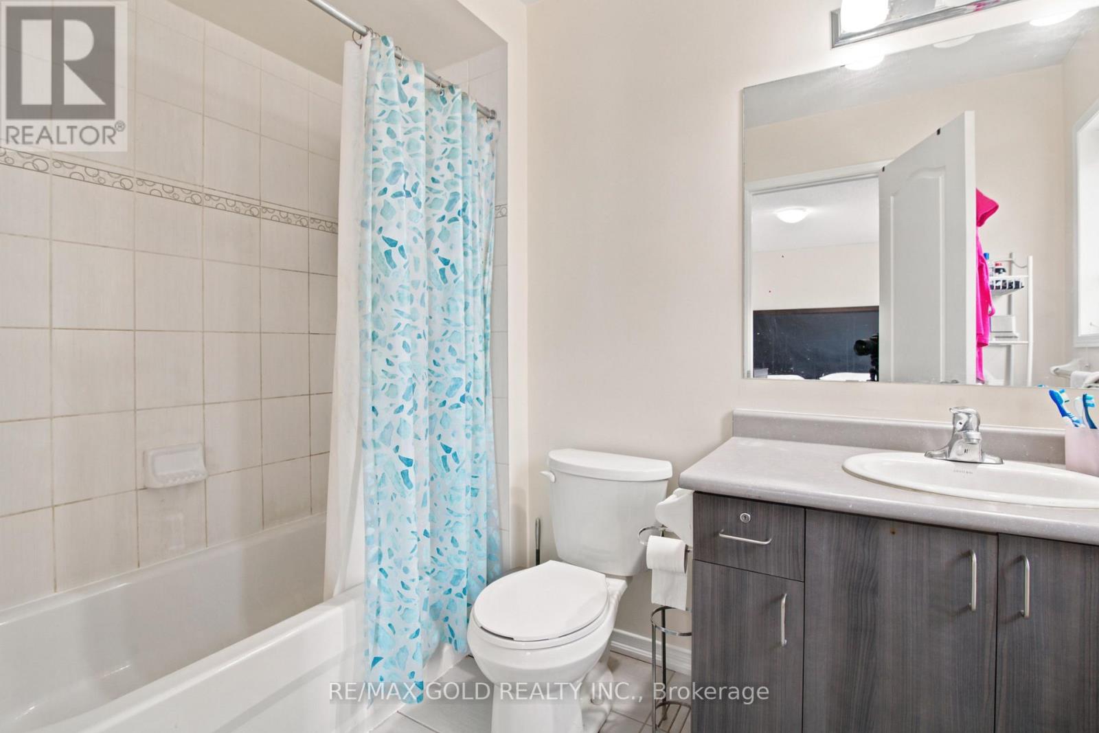 40 Sussexvale Drive, Brampton, Ontario  L6R 3R5 - Photo 22 - W13508888