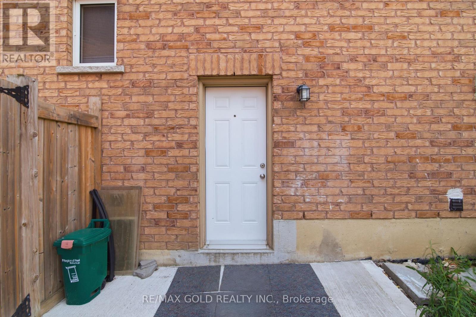 40 Sussexvale Drive, Brampton, Ontario  L6R 3R5 - Photo 34 - W13508888