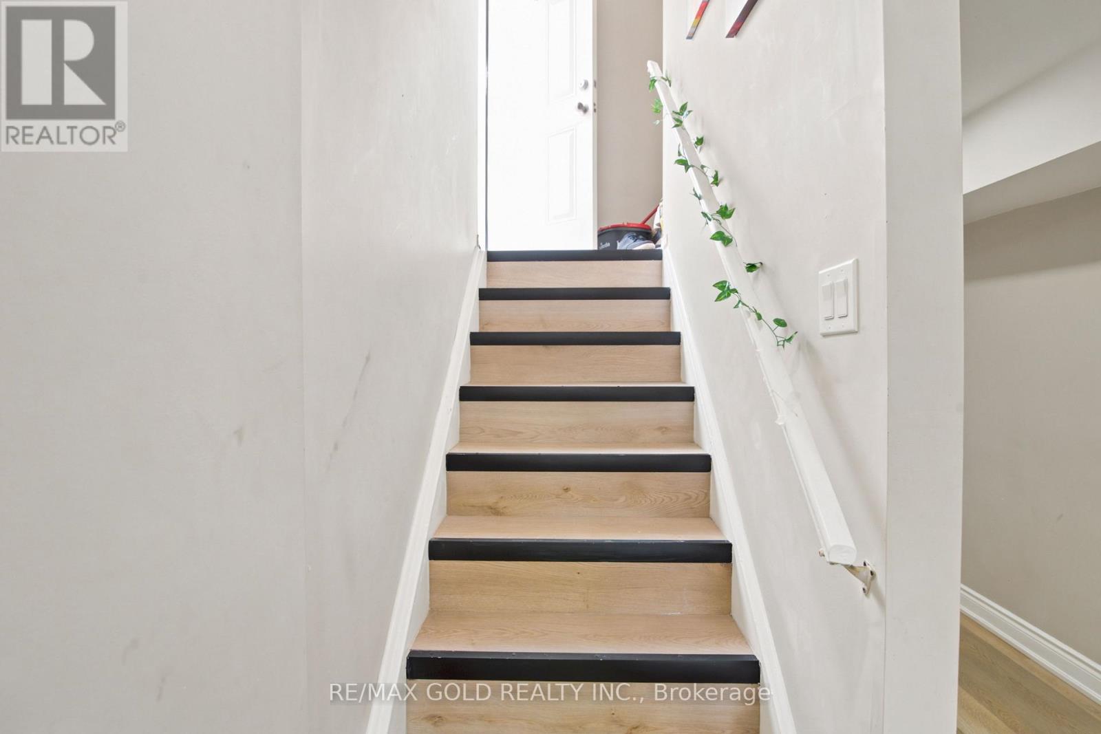 40 Sussexvale Drive, Brampton, Ontario  L6R 3R5 - Photo 41 - W13508888