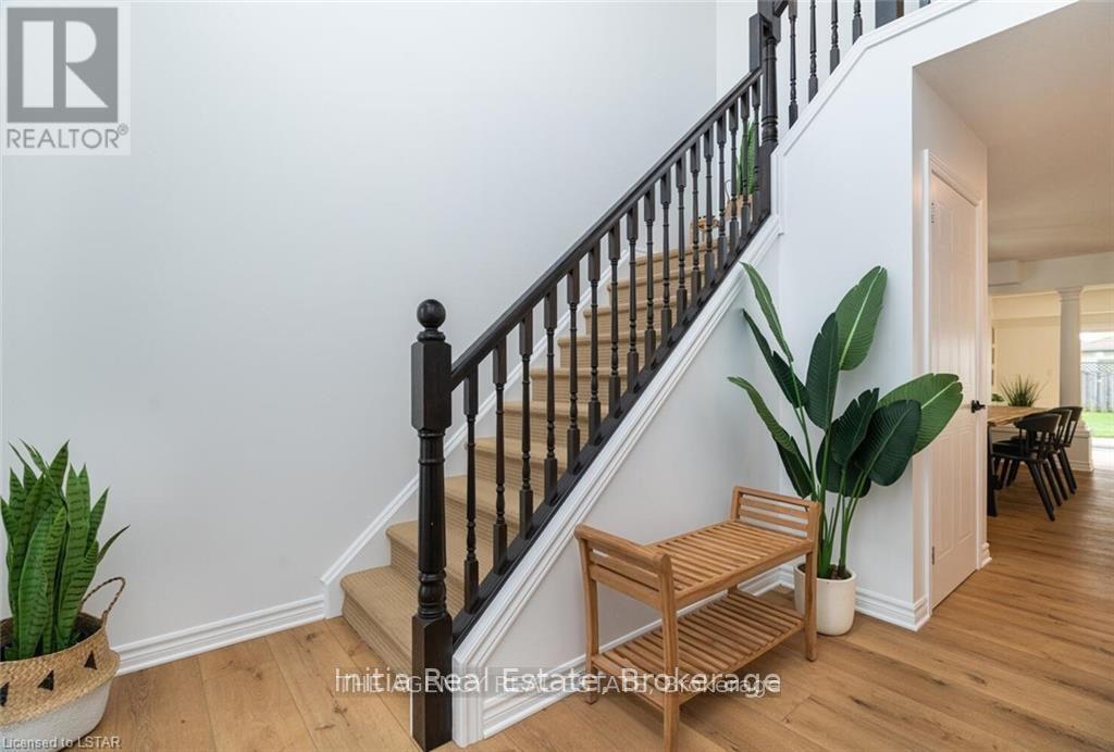 940 Mapleridge Street, London North, Ontario  N6H 0A6 - Photo 4 - X13508904