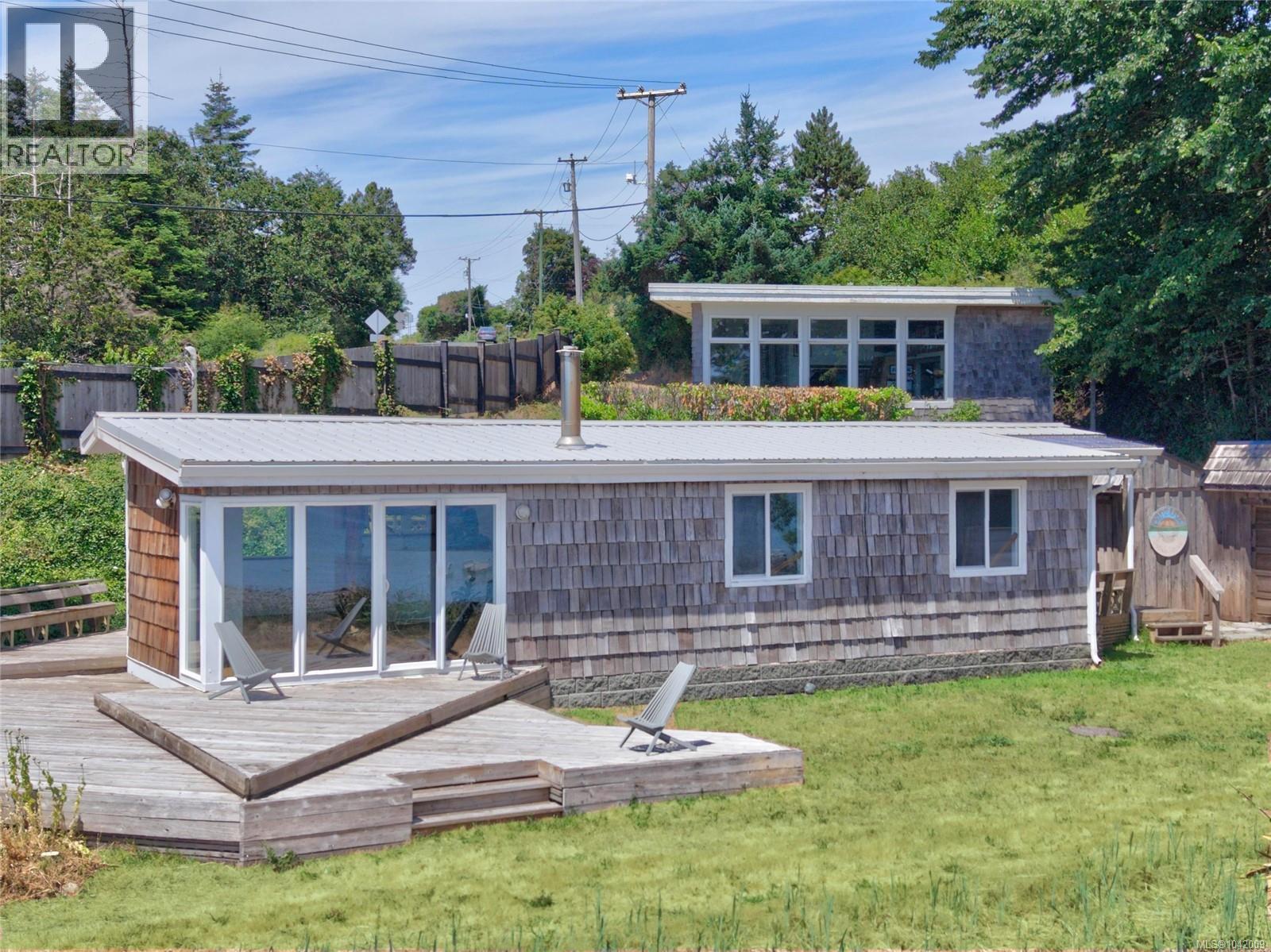 343 Lazo Rd, Comox, British Columbia  V9M 3T9 - Photo 10 - 1042009