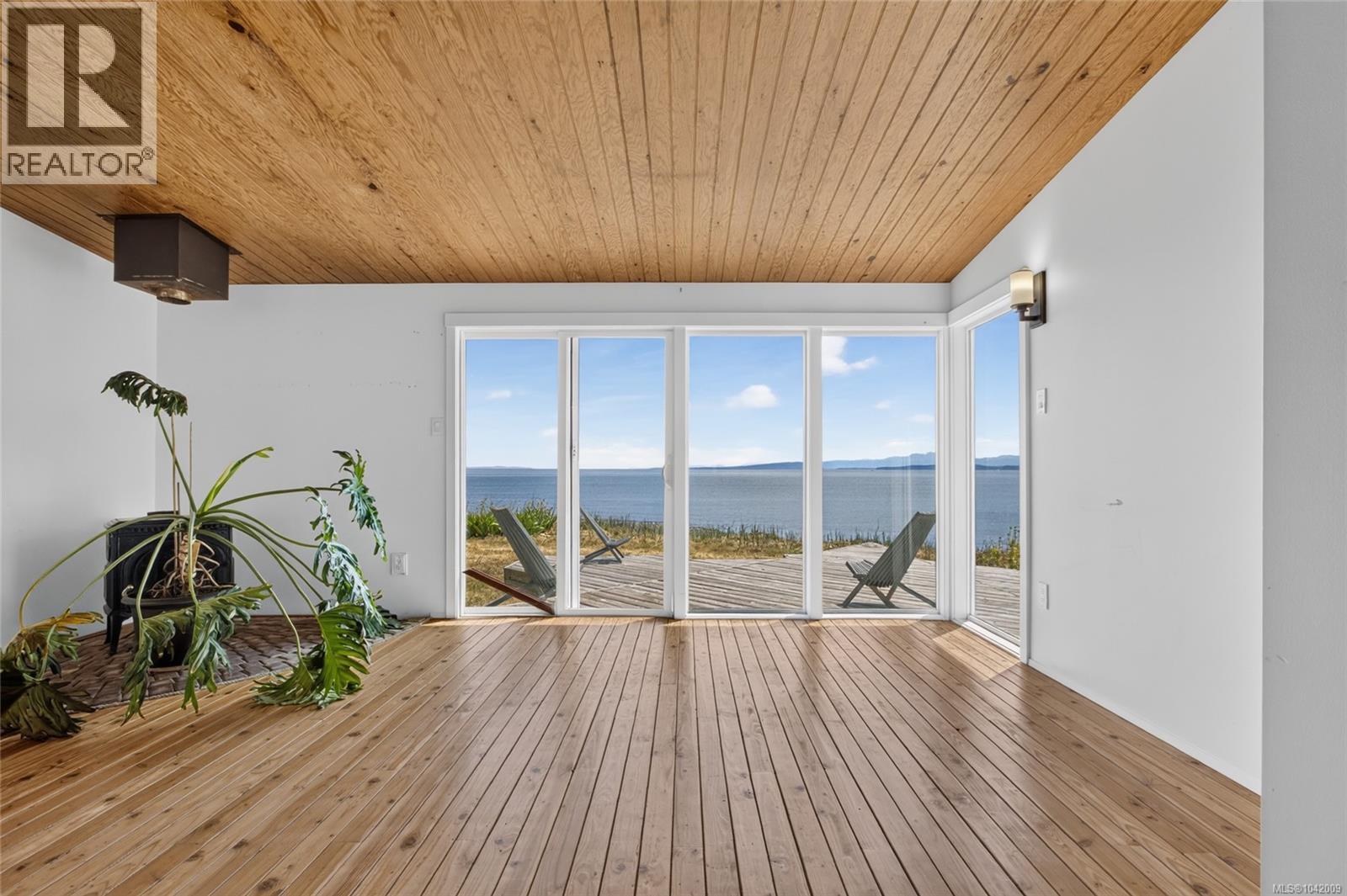 343 Lazo Rd, Comox, British Columbia  V9M 3T9 - Photo 17 - 1042009
