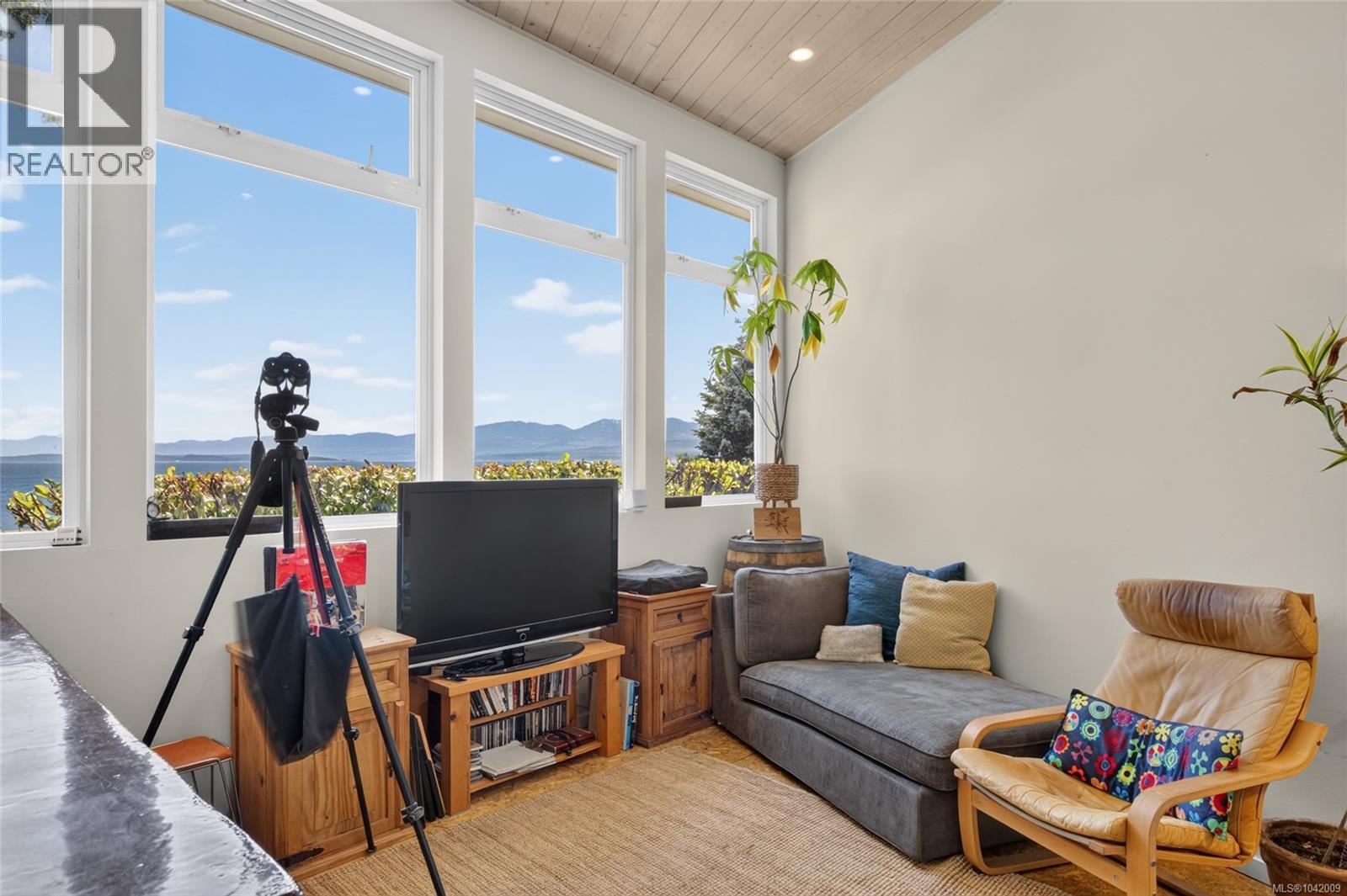 343 Lazo Rd, Comox, British Columbia  V9M 3T9 - Photo 54 - 1042009