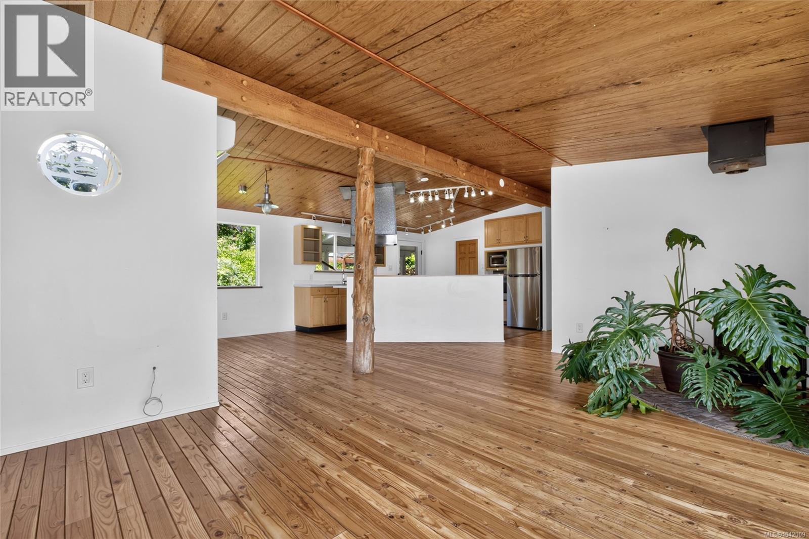 343 Lazo Rd, Comox, British Columbia  V9M 3T9 - Photo 84 - 1042009
