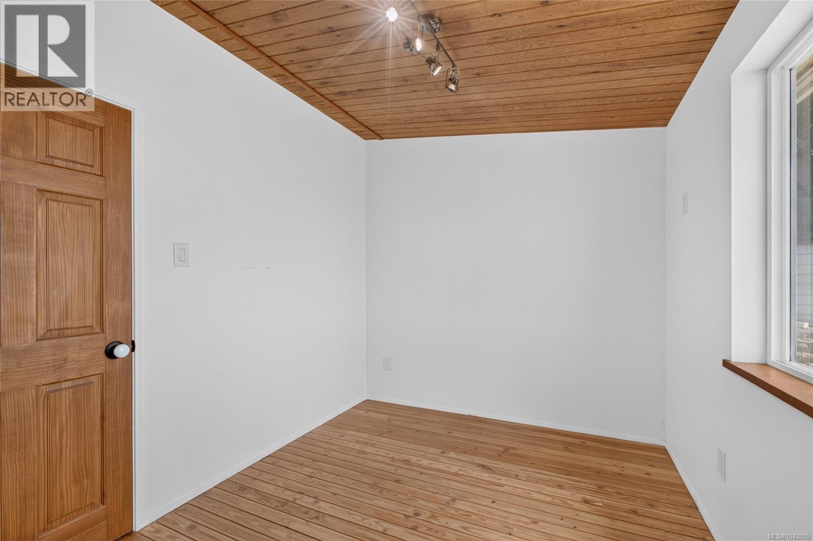 343 Lazo Rd, Comox, British Columbia  V9M 3T9 - Photo 87 - 1042009