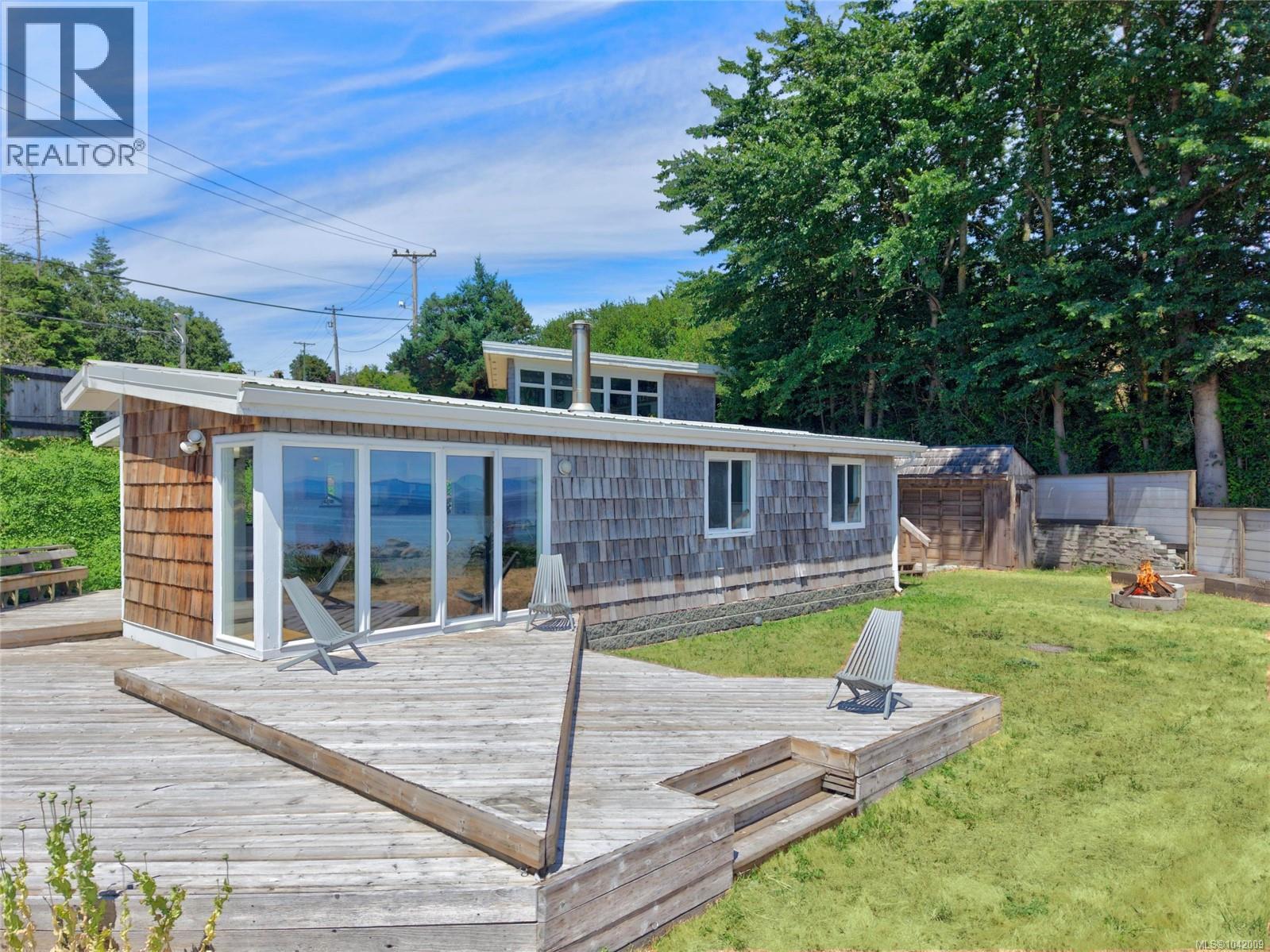 343 Lazo Rd, Comox, British Columbia  V9M 3T9 - Photo 9 - 1042009