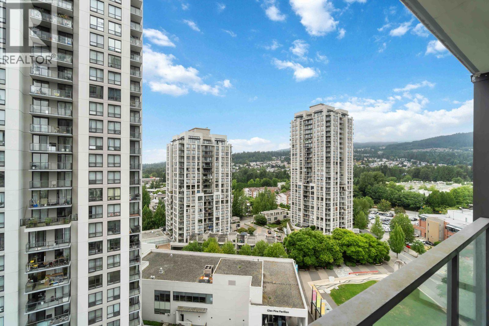 1608 3007 Glen Drive, Coquitlam, British Columbia  V3B 0L8 - Photo 2 - R3141606