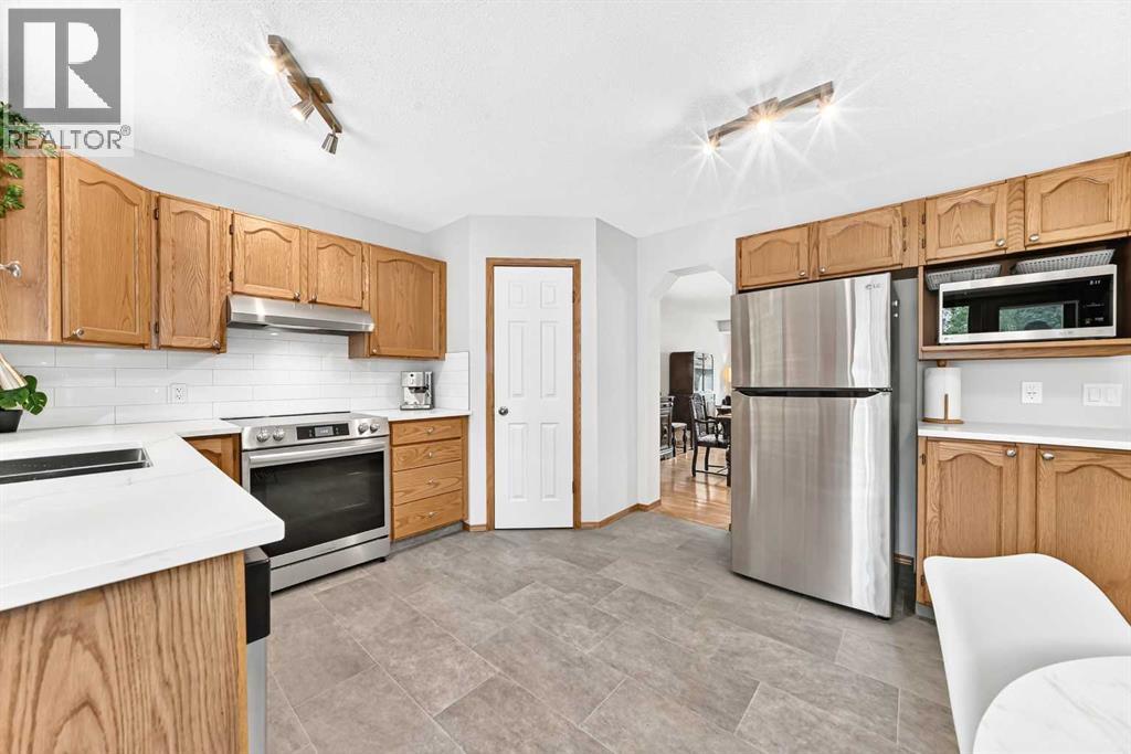 383 Edgebrook Rise Nw, Calgary, Alberta  T3A 5J8 - Photo 10 - A2325638