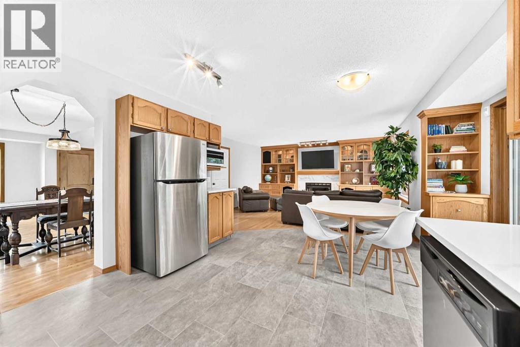 383 Edgebrook Rise Nw, Calgary, Alberta  T3A 5J8 - Photo 9 - A2325638