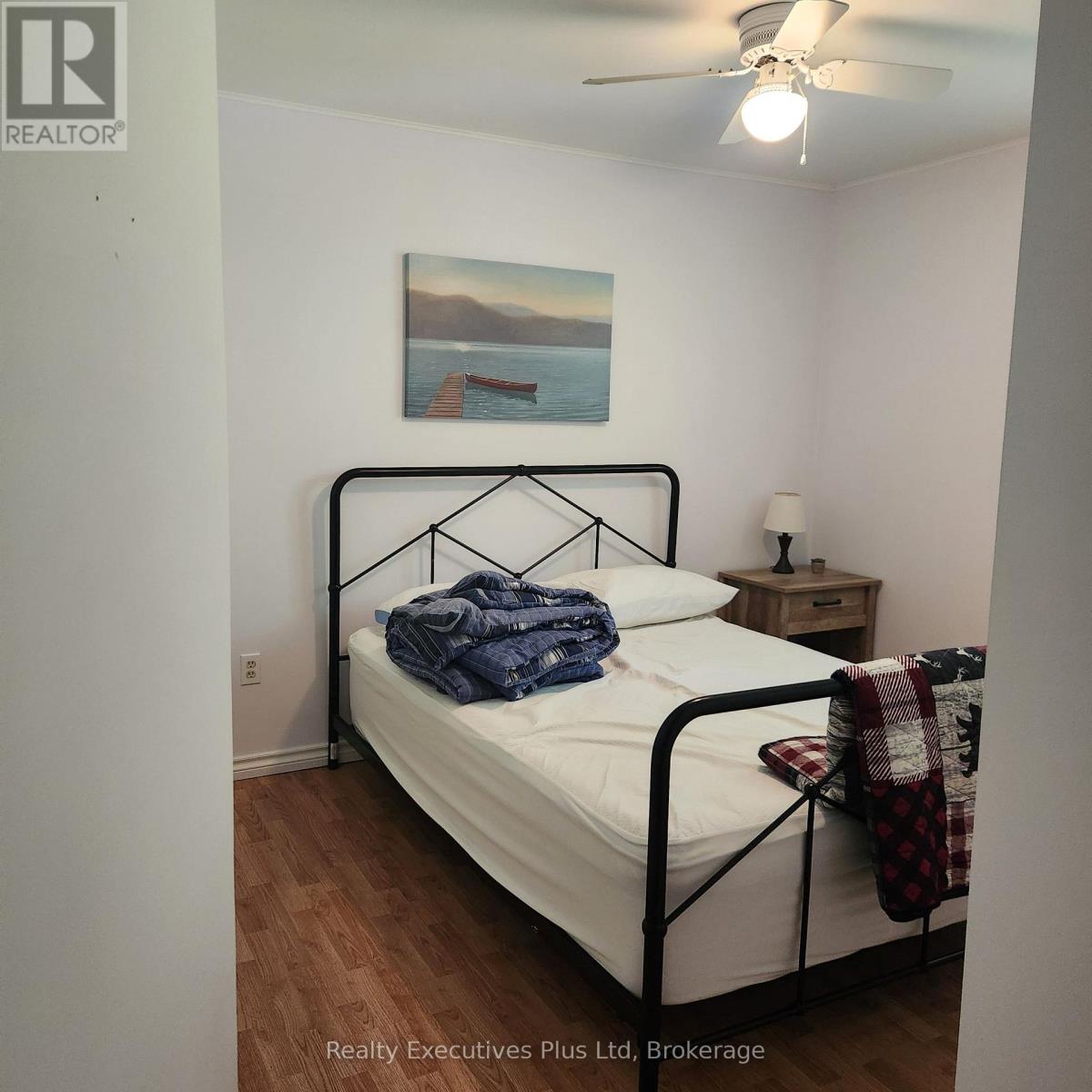 21 Ivy Lane, Tiny, Ontario  L0L 2J0 - Photo 11 - S13508972