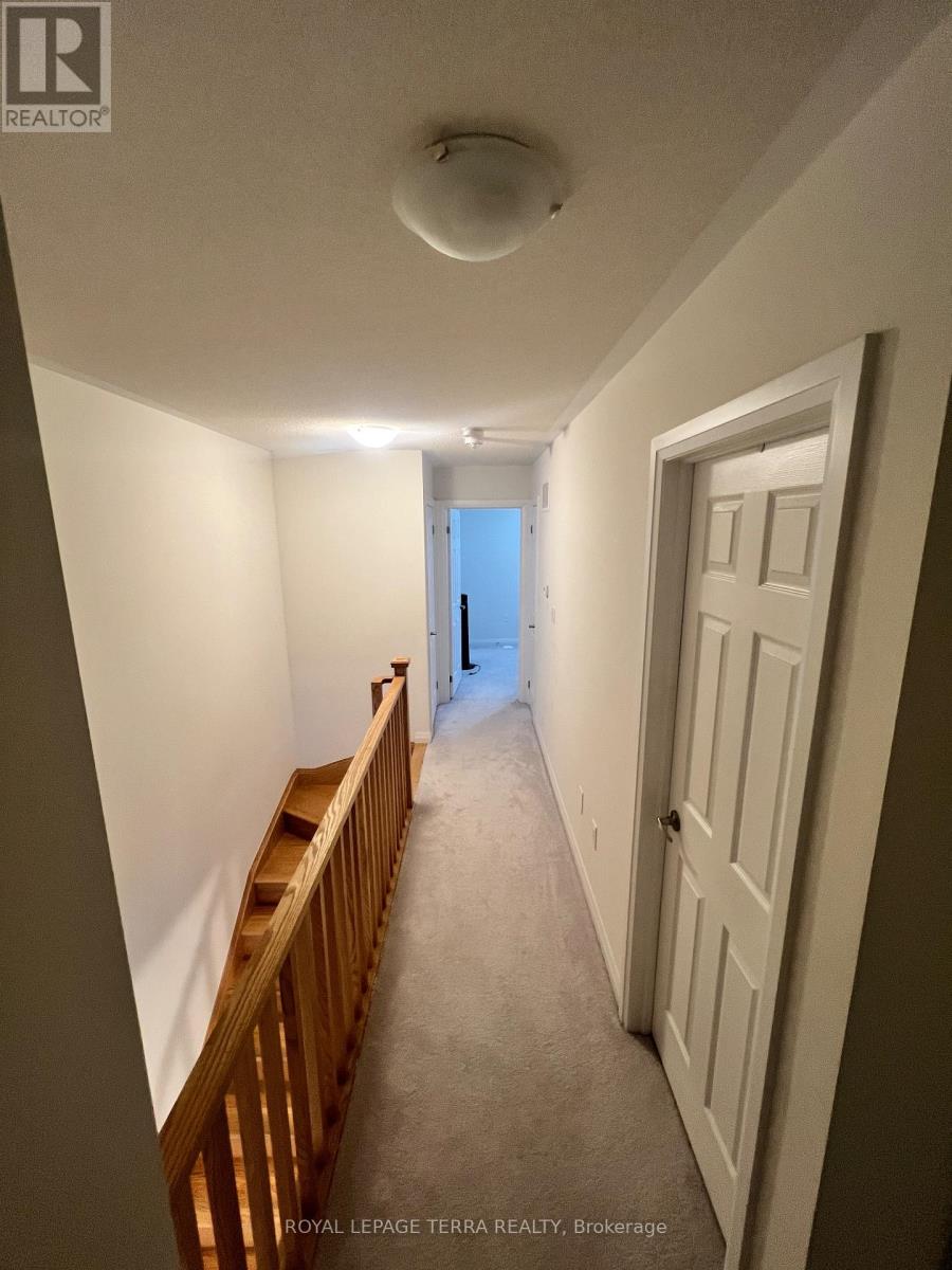 185 ROYAL NORTHERN PATH, Oshawa, Ontario
