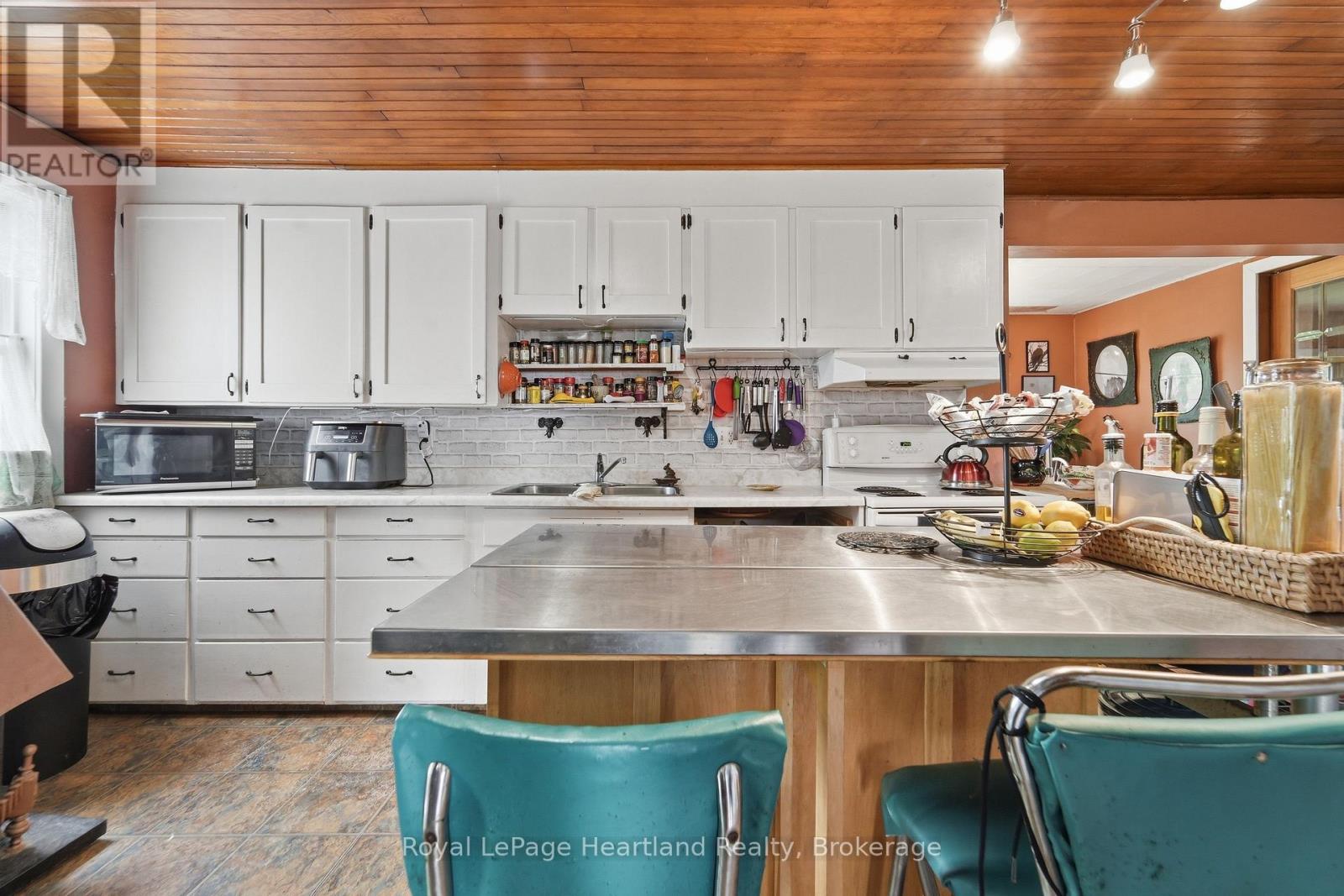 43882 Winthrop Road, Huron East, Ontario  N0K 1E0 - Photo 7 - X13509038