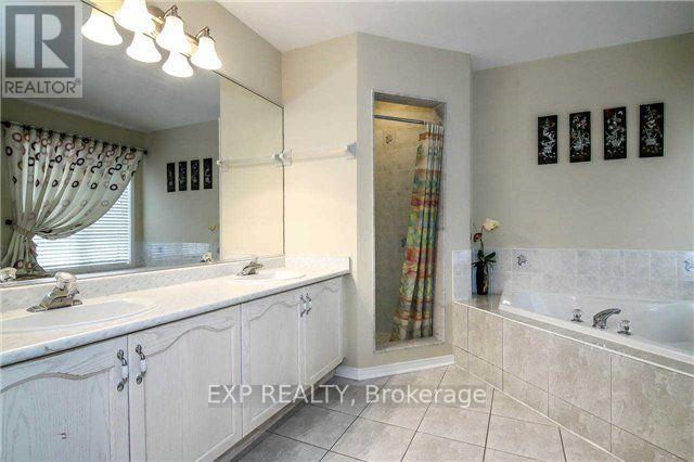 108 Hollywood Hill Circle, Vaughan, Ontario  L4H 2P2 - Photo 7 - N13509036