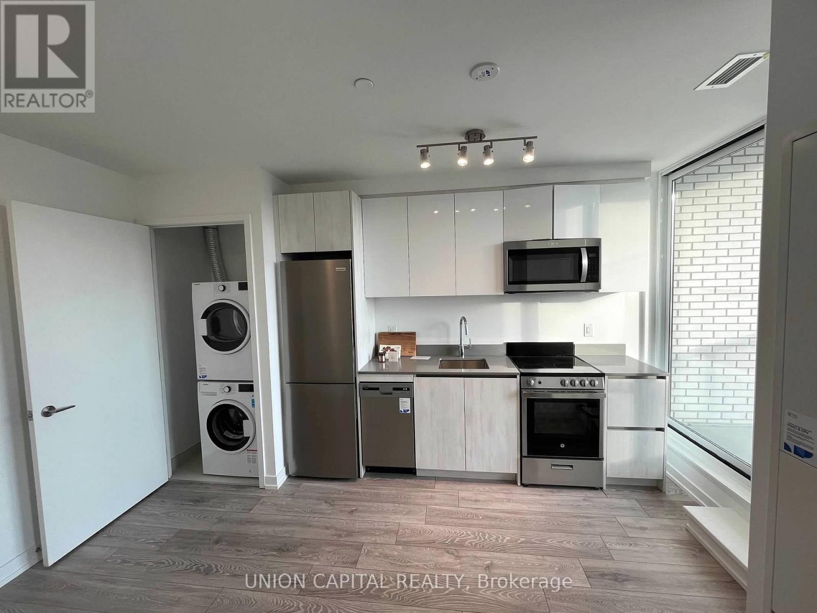 320 - 3100 Keele Street, Toronto, Ontario  M3M 0E1 - Photo 3 - W13508954