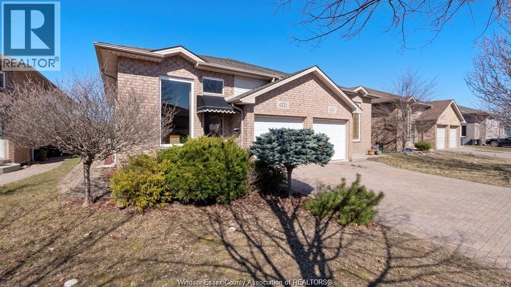 4221 Stagecoach, Windsor, Ontario  N9G 2W8 - Photo 2 - 26015704