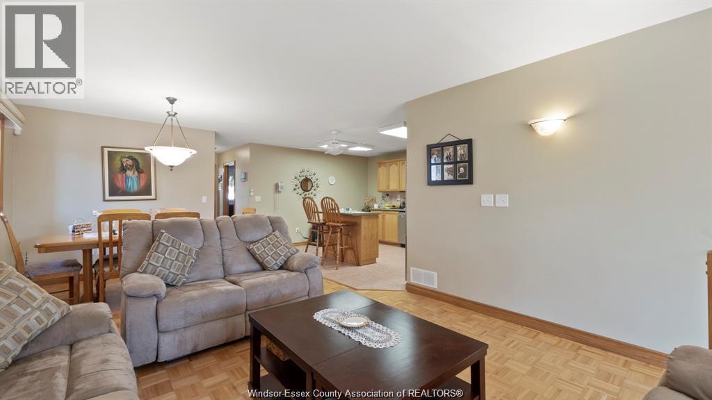 4221 Stagecoach, Windsor, Ontario  N9G 2W8 - Photo 6 - 26015704