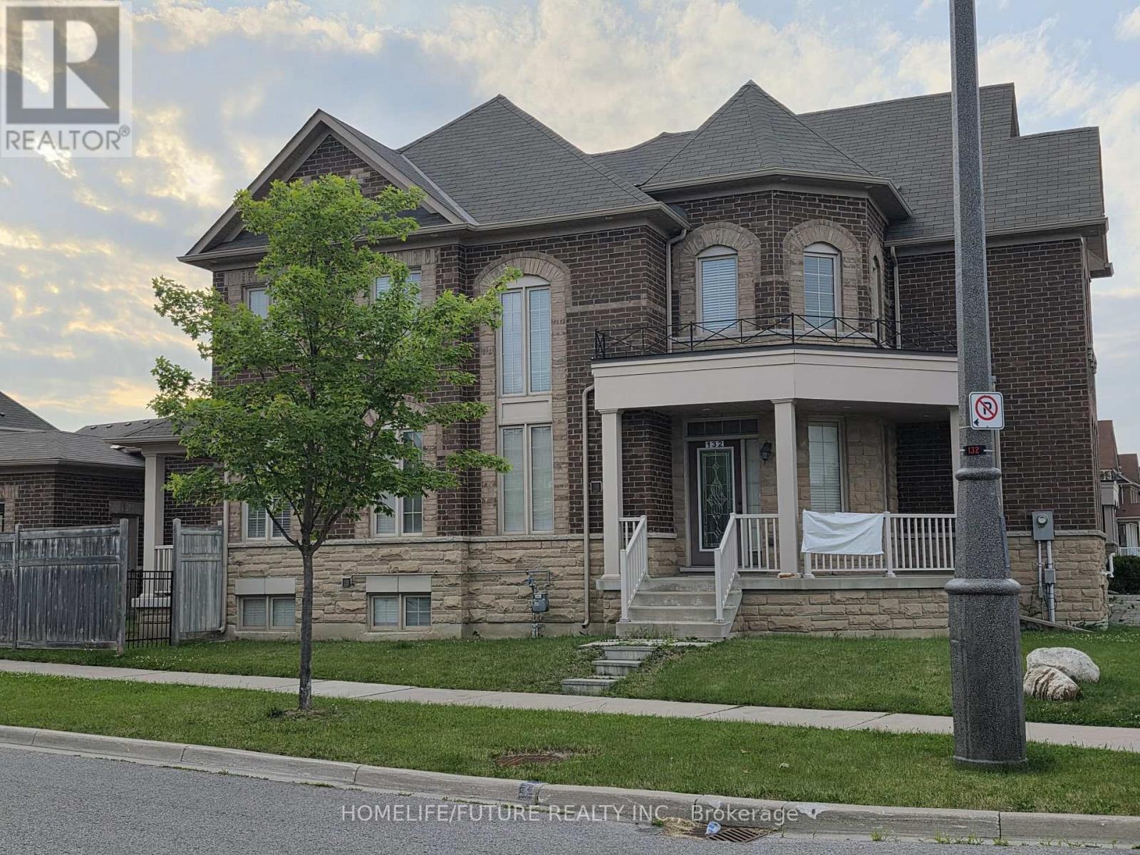 132 WILLIAM BERCZY BOULEVARD, Markham, Ontario