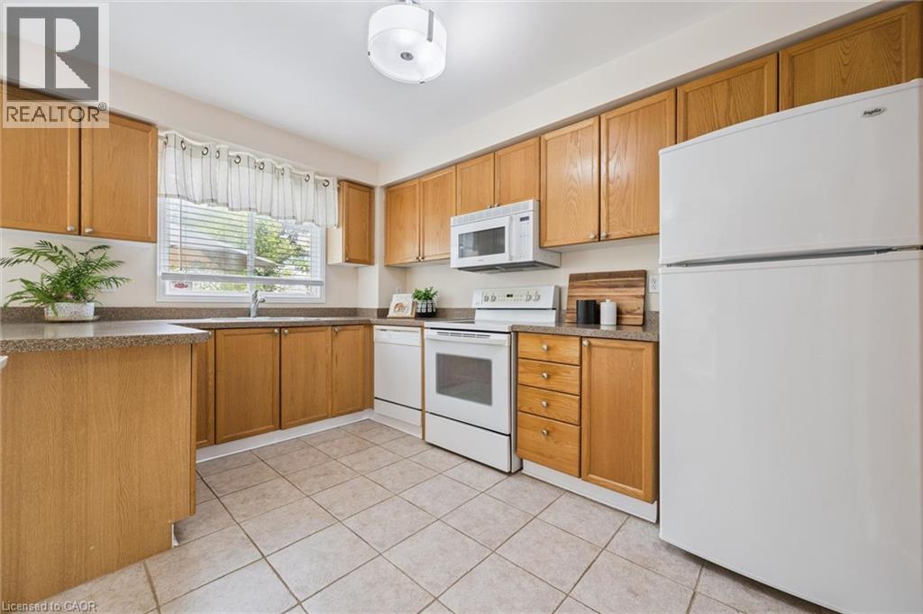 1147 Leewood Drive, Oakville, Ontario  L6M 3B7 - Photo 11 - 40844349